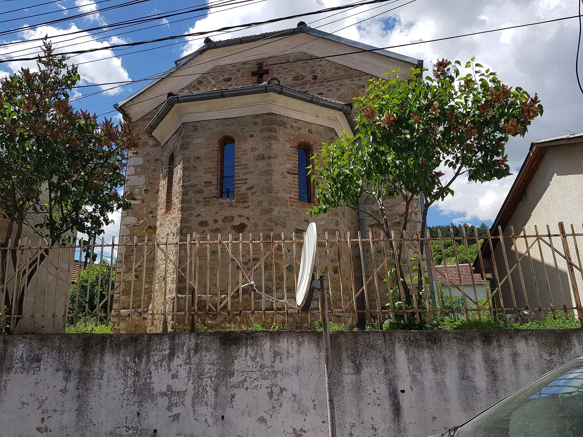 Photo showing: St. Athanasius Church in Vrapčište, Macedonia