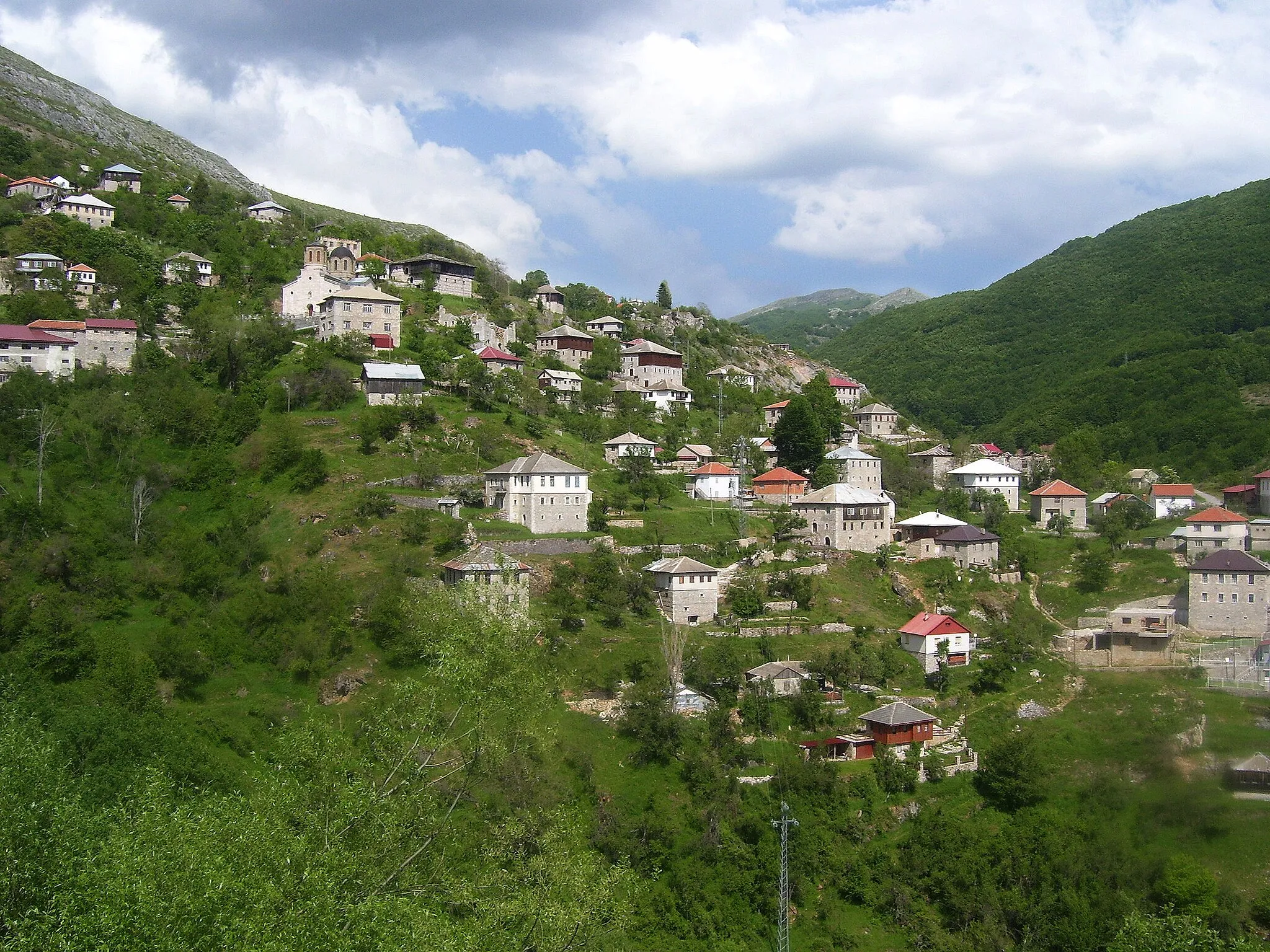 Photo showing: The northern part of the village of Galichnik, Republic of Macedonia