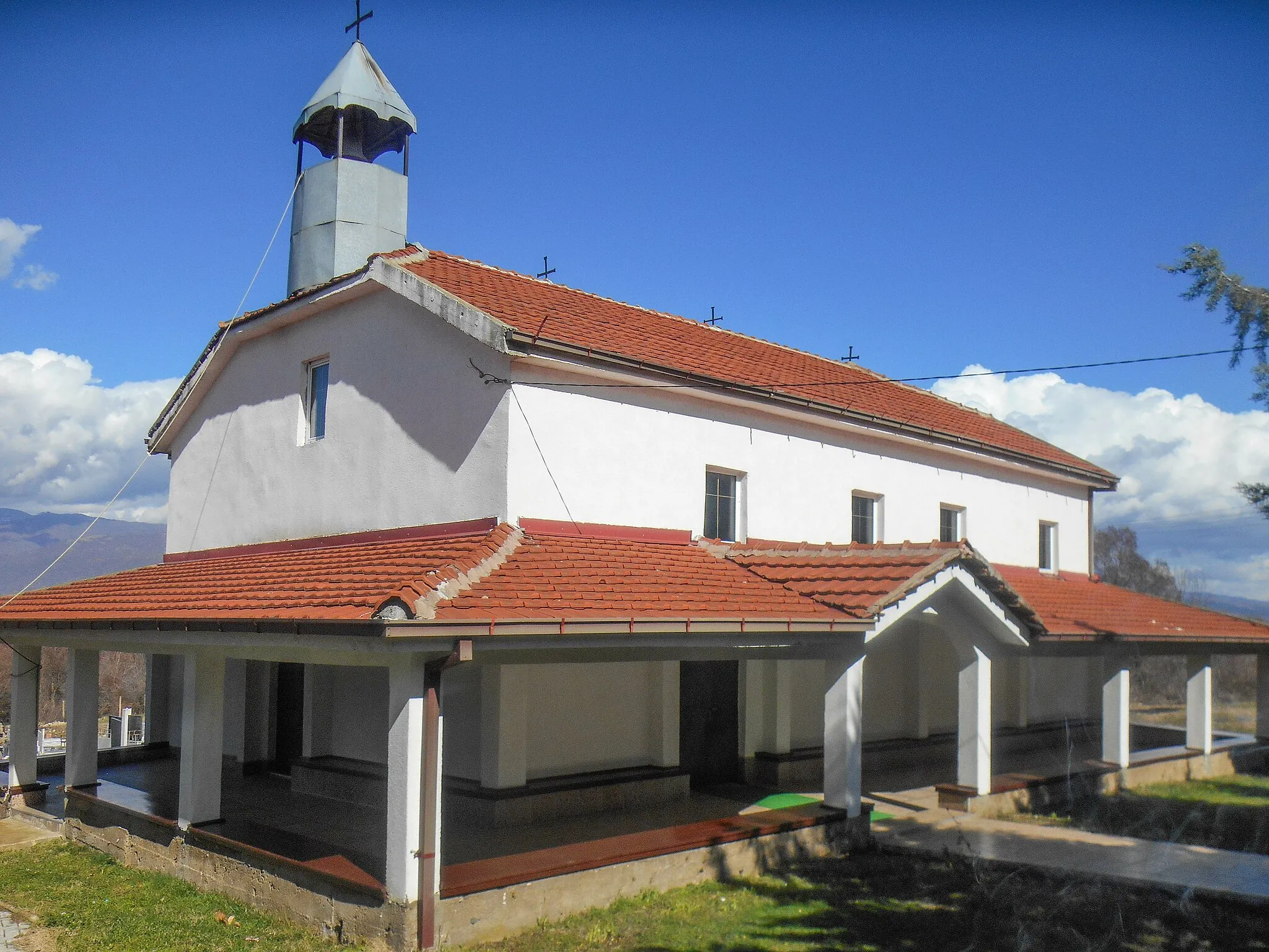 Photo showing: Црква „Св. Кирил и Методиј“ - Борисово