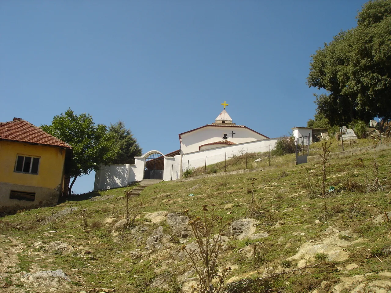 Photo showing: Village of Popchevo, near Strumica, Macedonia