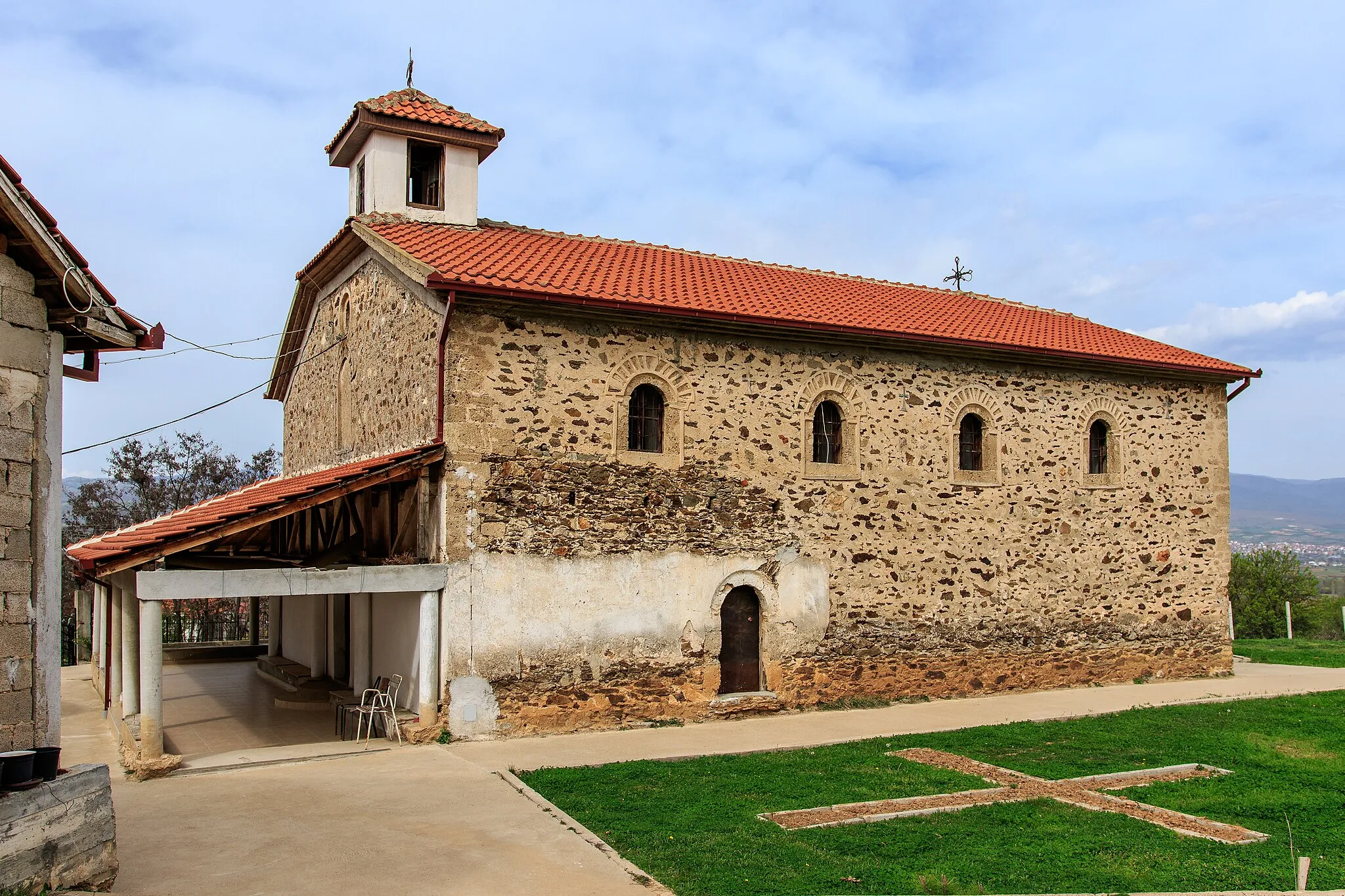 Photo showing: View of Church of the Ascension of Christ in the village Injevo