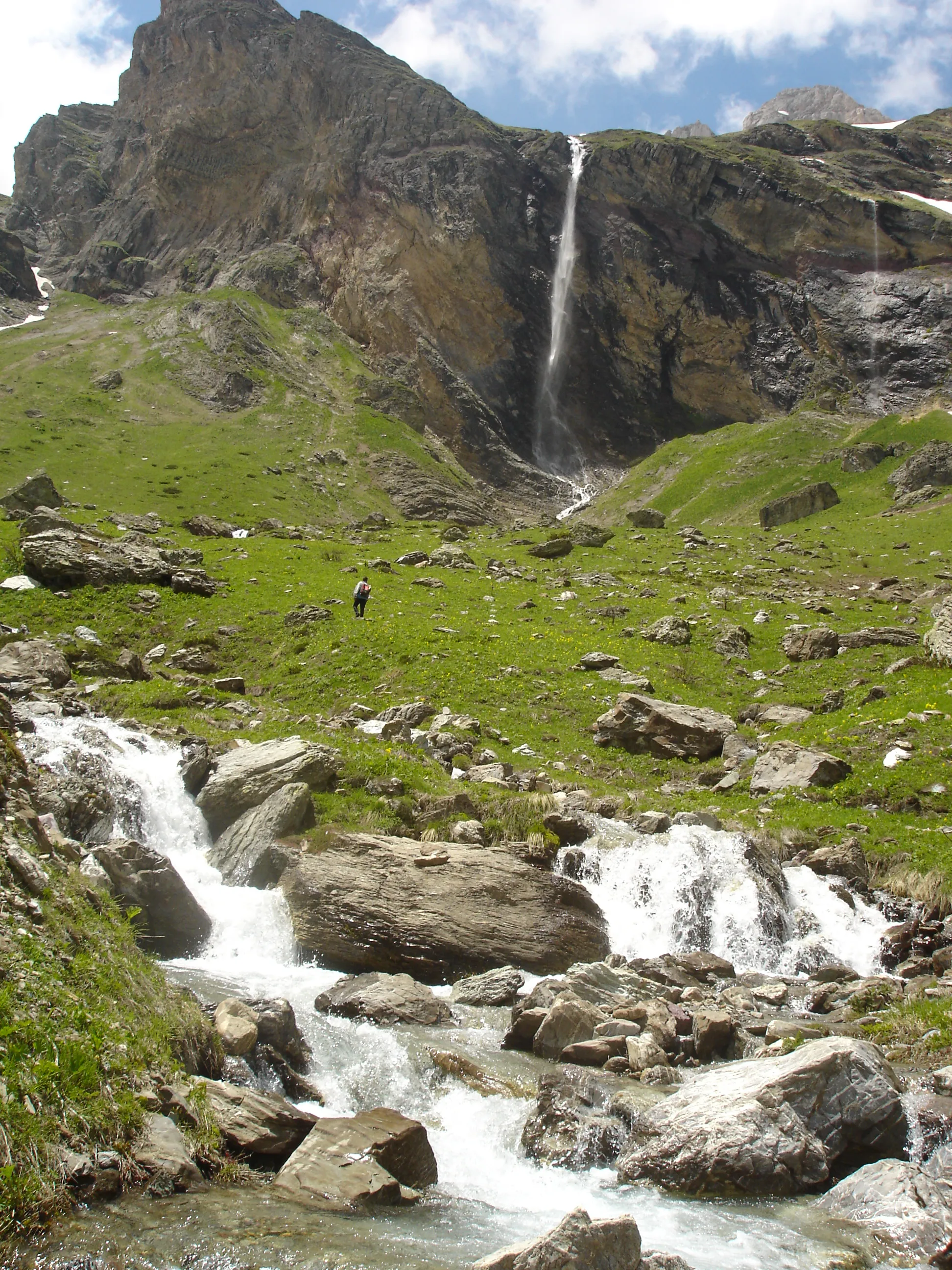 Photo showing: Korab waterfall and Dlaboka Reka, Macedonia