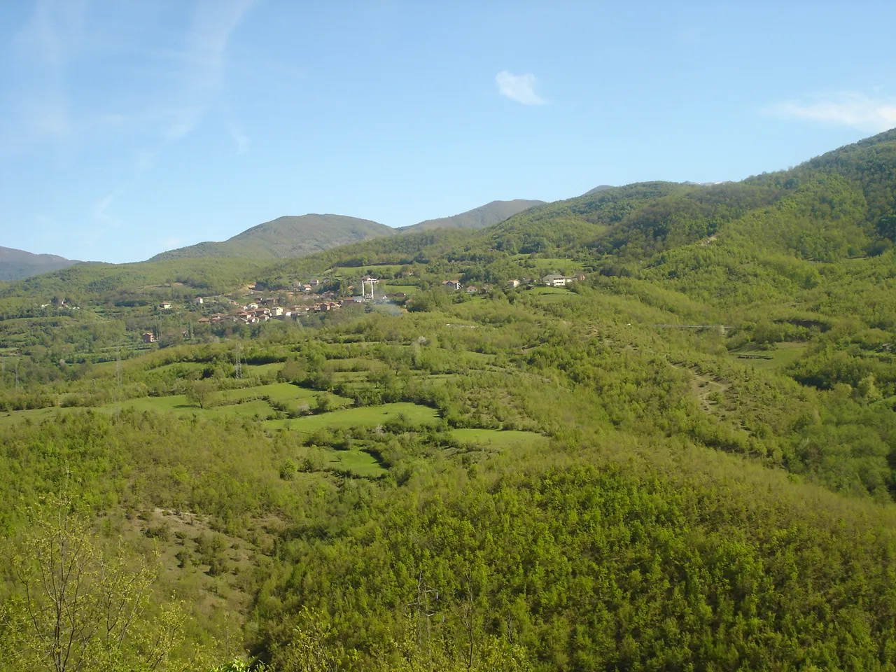 Photo showing: village of Džepište, near Debar, Macedonia
