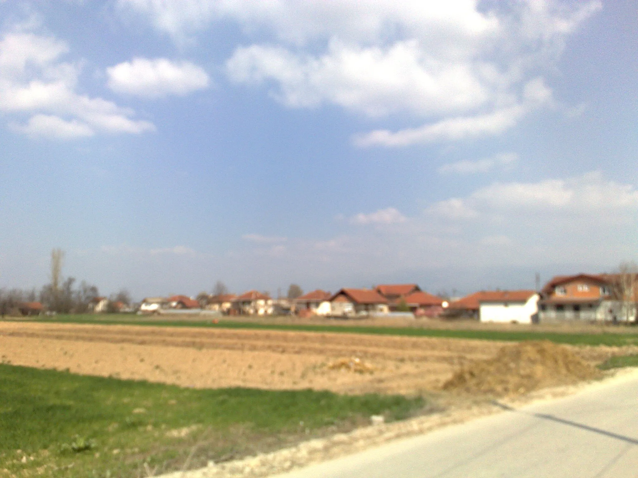 Photo showing: Поглед на дел од селото Долно Лисиче