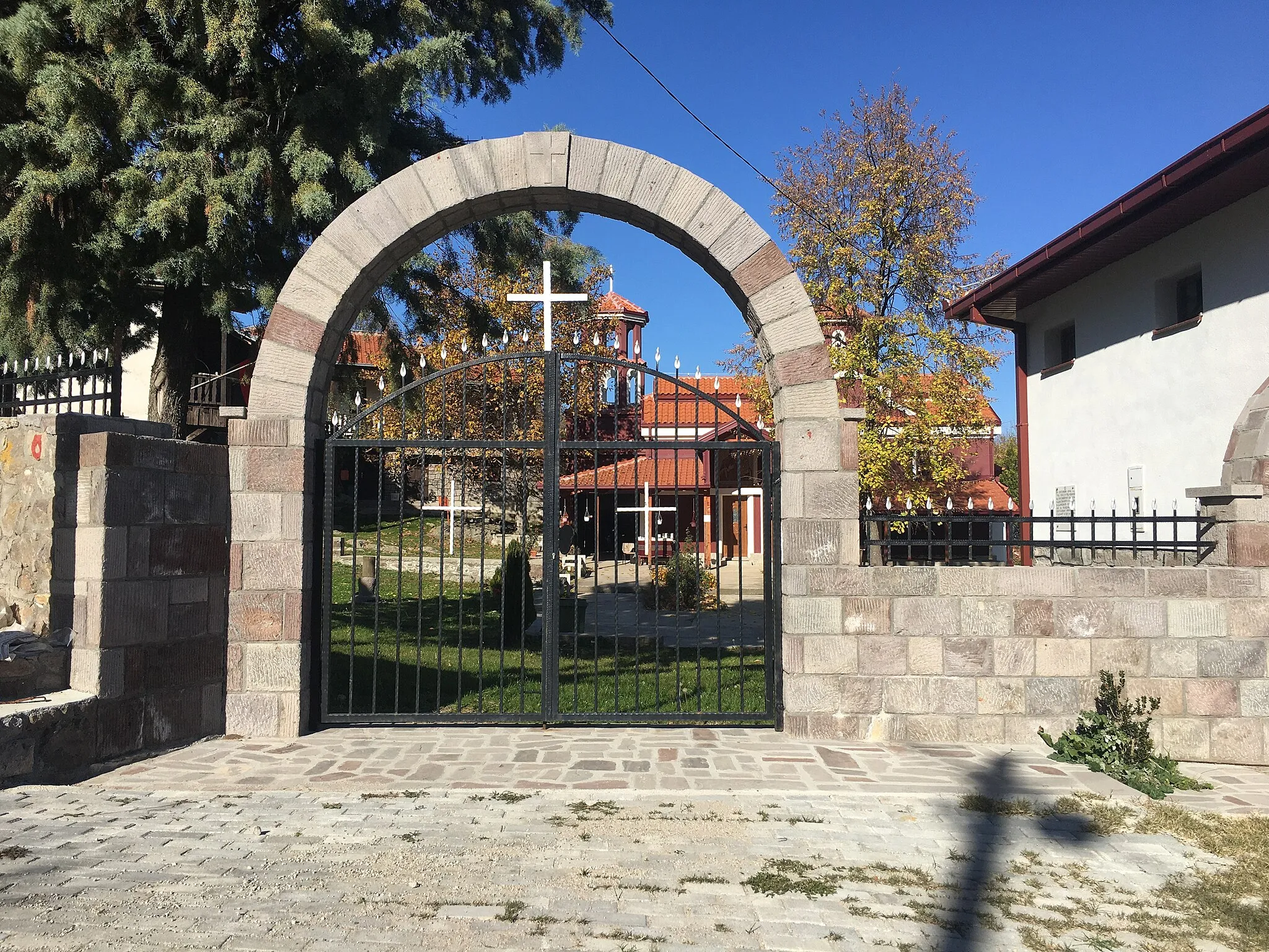 Photo showing: The entrance gate of the Ǵurište Monastery