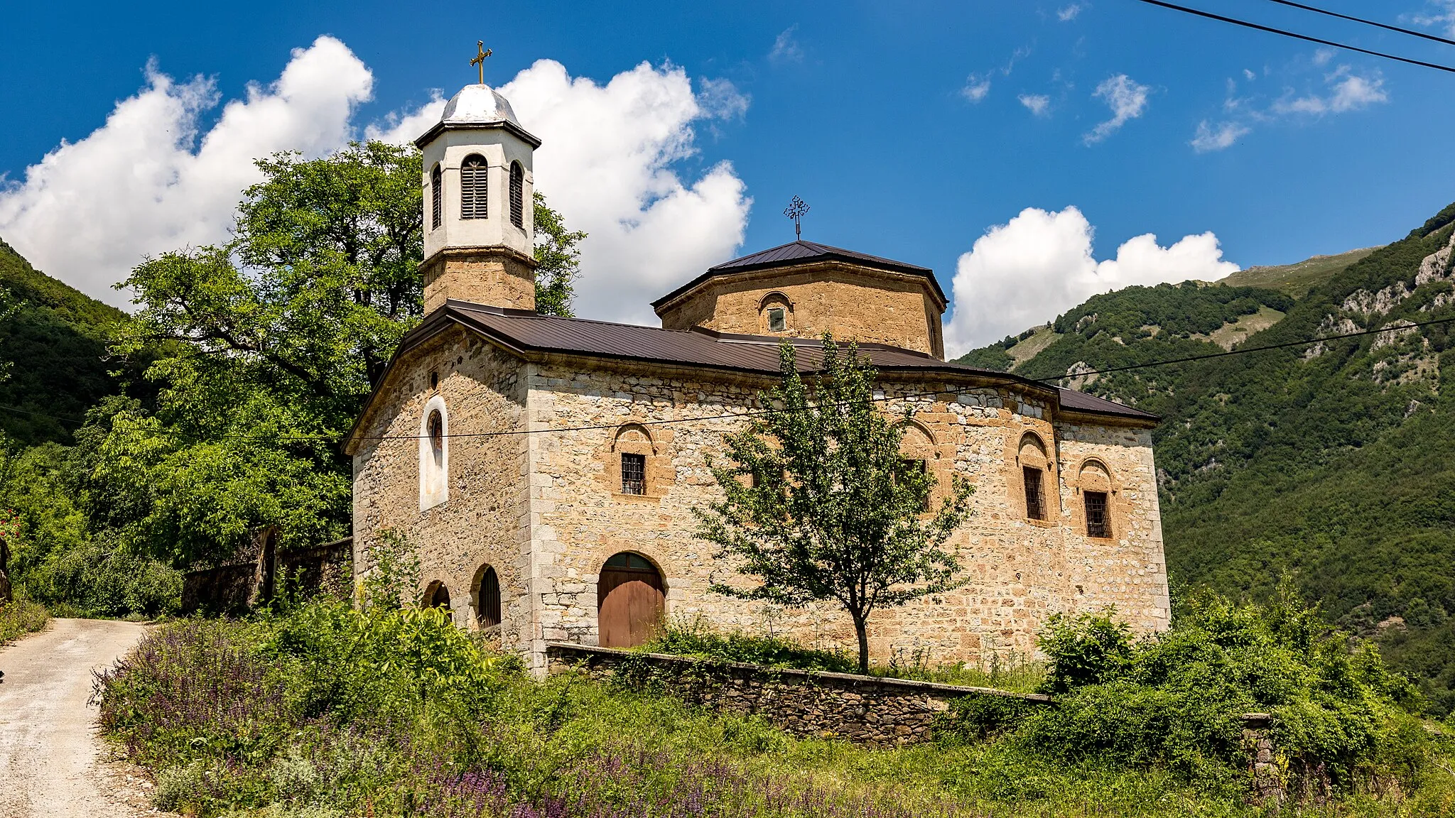 Photo showing: The main church in the village Selce