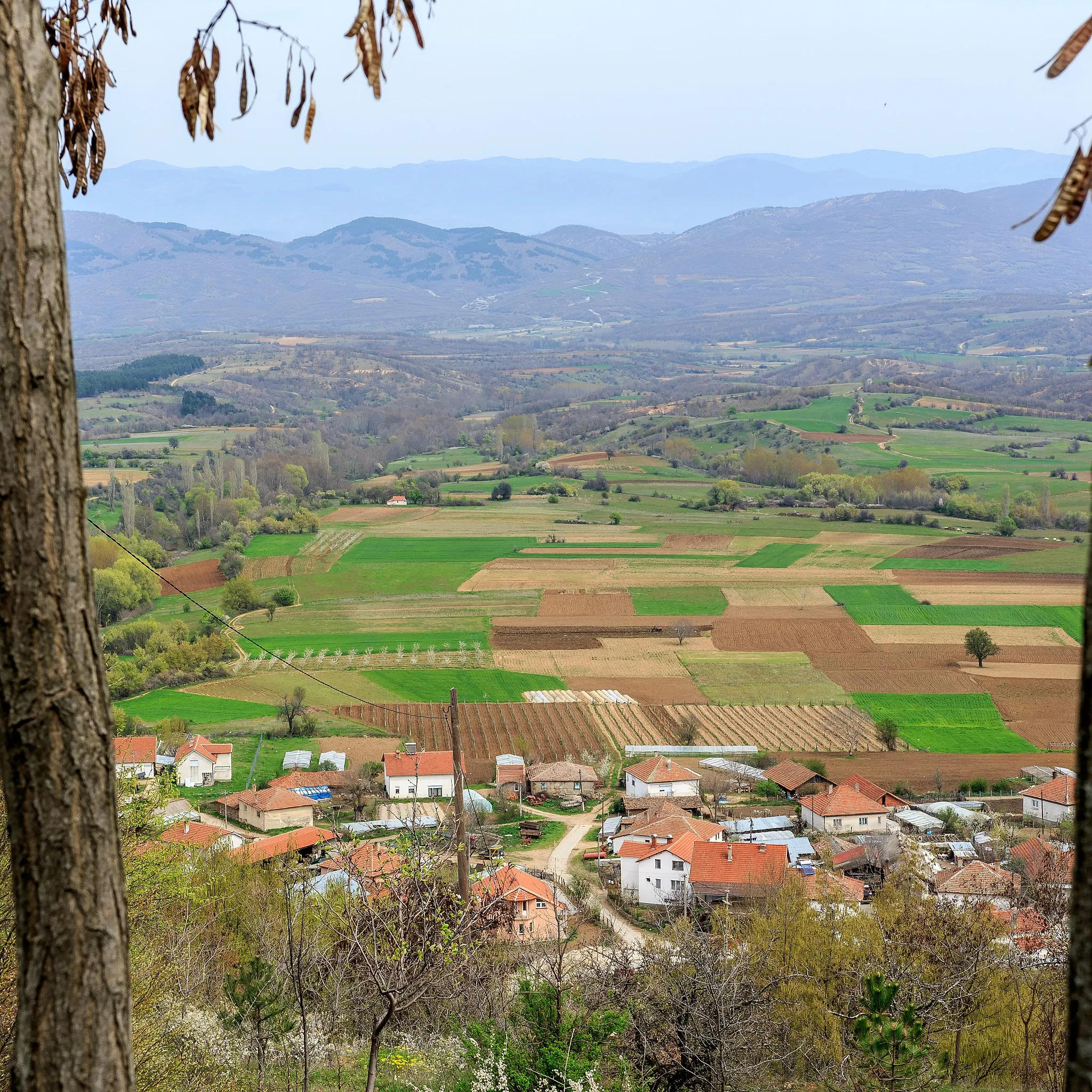 Photo showing: View of the village Lubnica, Macedonia
