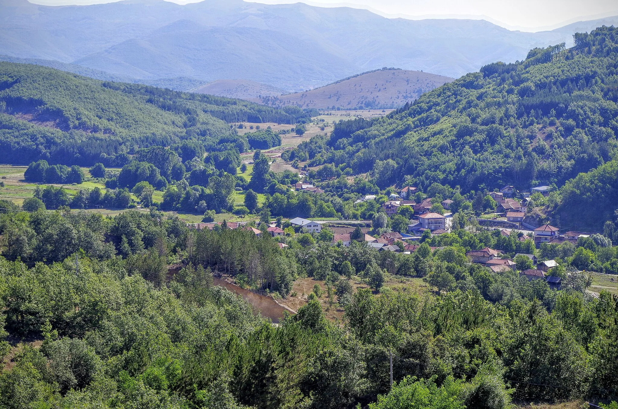 Photo showing: Panoramic view in the village Botun, Macedonia