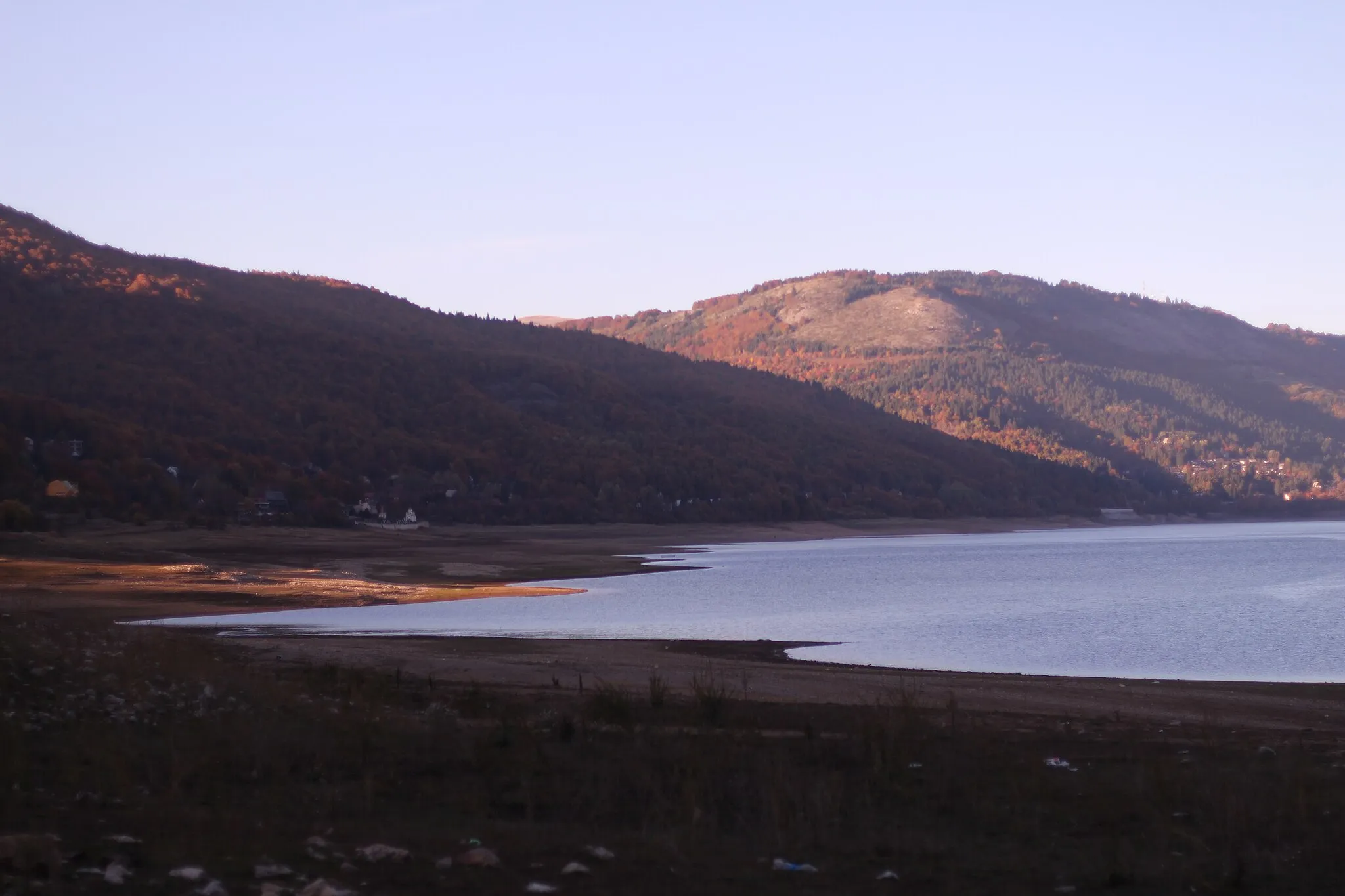 Photo showing: The Mavrovo lake