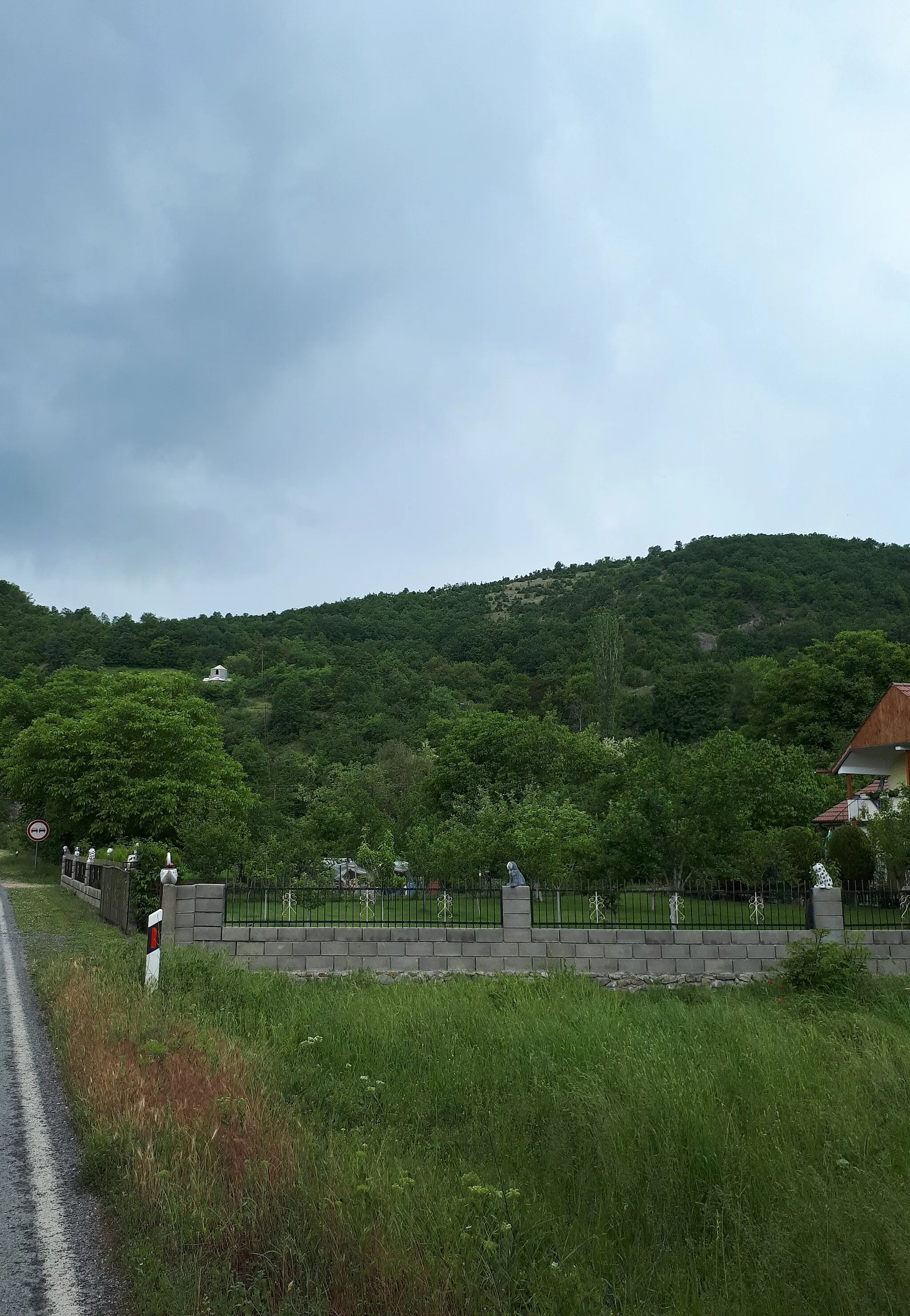 Photo showing: View of the St. Petka Church in the village Dramče