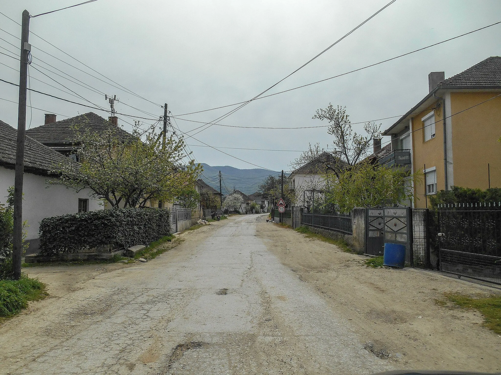 Photo showing: Улица во селото