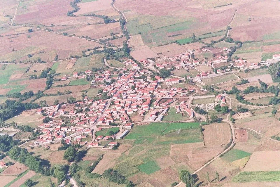 Photo showing: Το χωριό της Νίκη από τον δορυφόρο