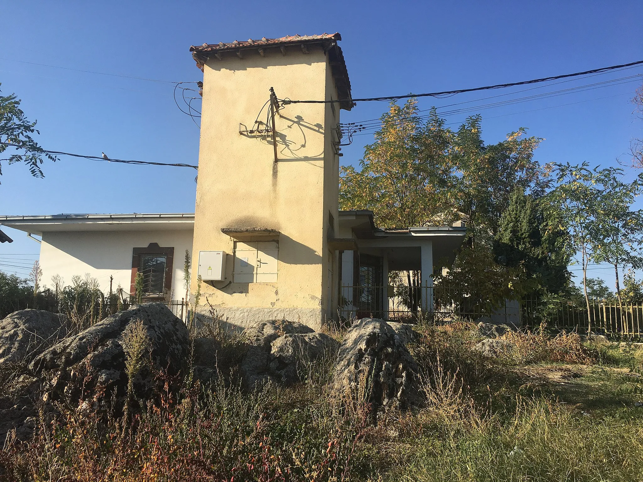 Photo showing: The post office in the village of Dolneni