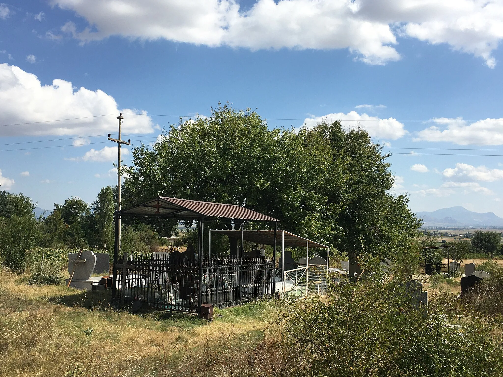 Photo showing: Cemetery in the village of Miloševo