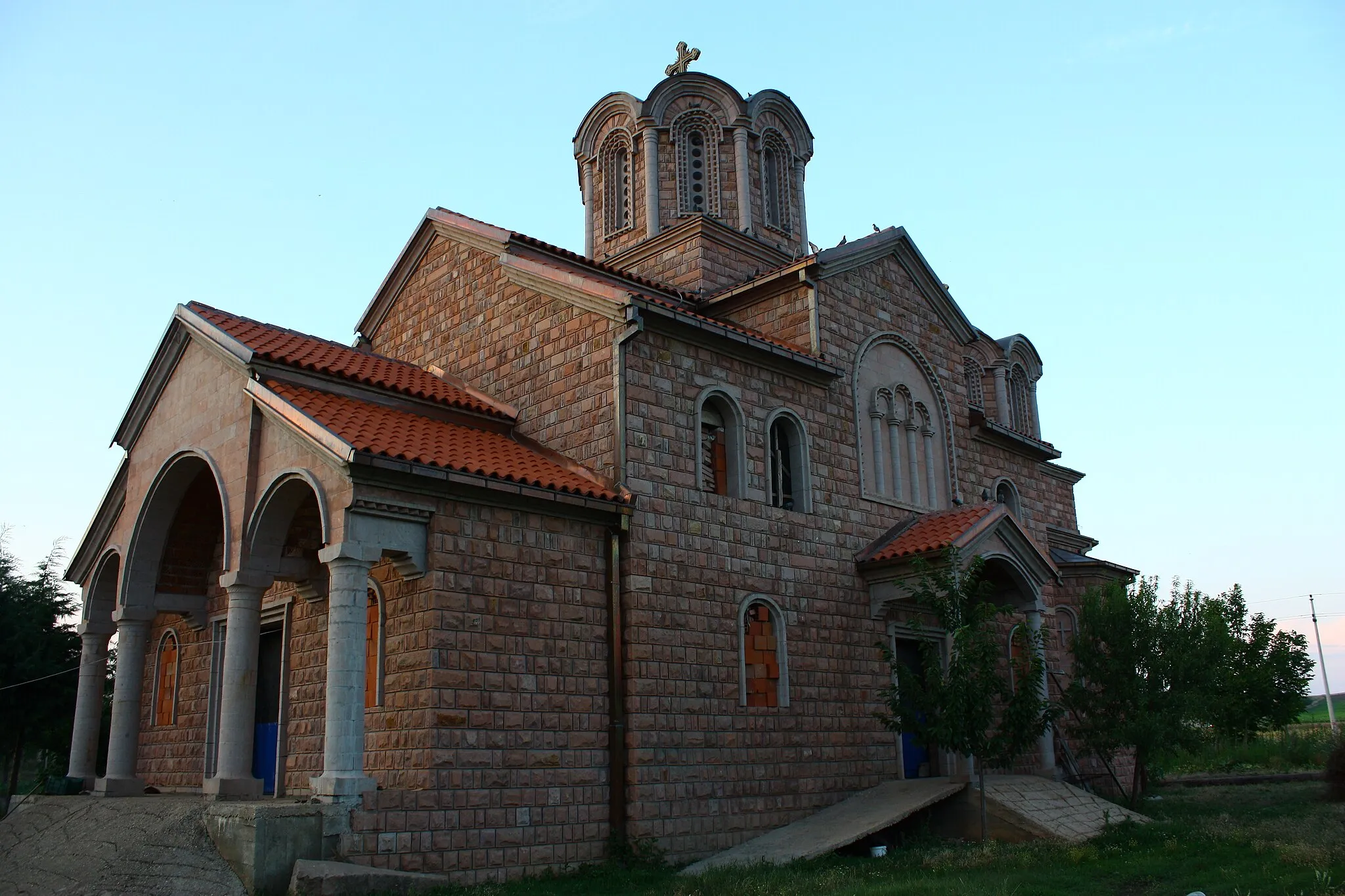 Photo showing: St. Petka Church in Lozovo, Macedonia