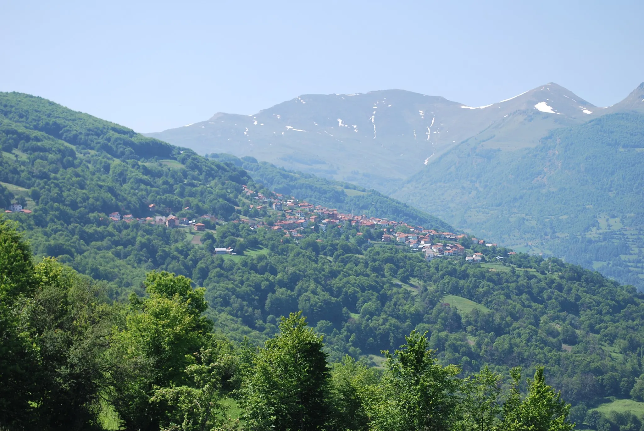 Photo showing: Village of Šipkovica near Tetovo in Macedonia