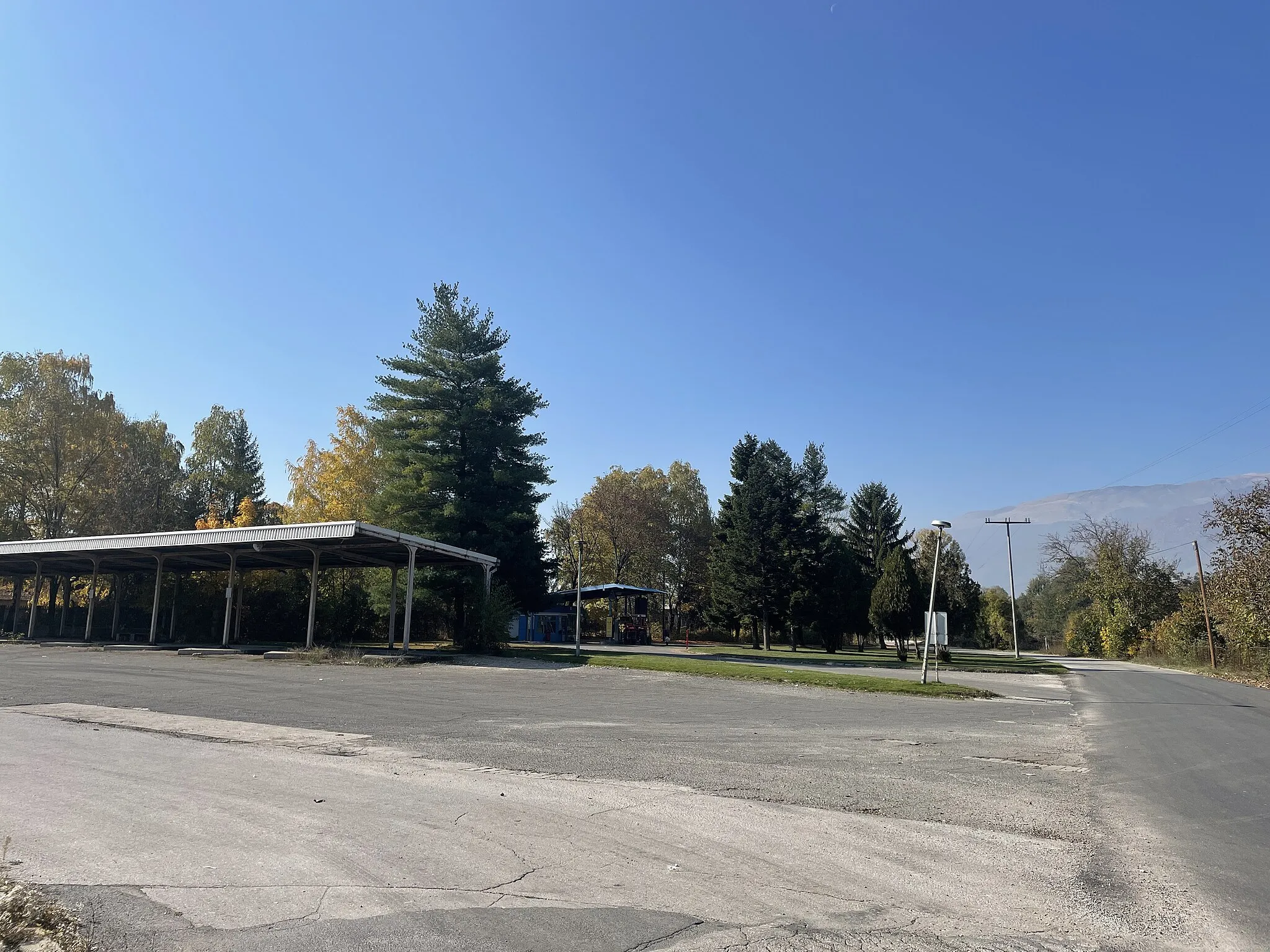 Photo showing: Gas station Makpetrol in the village Jegunovce