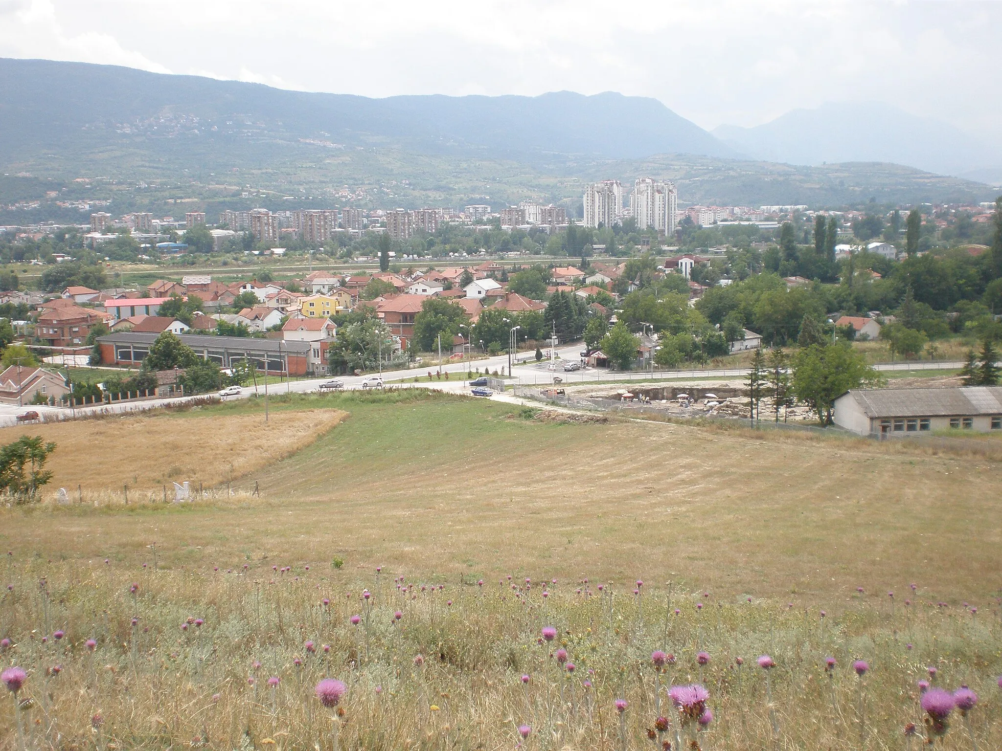 Photo showing: View of village of Zlokukjani from Zajchev Rid hill