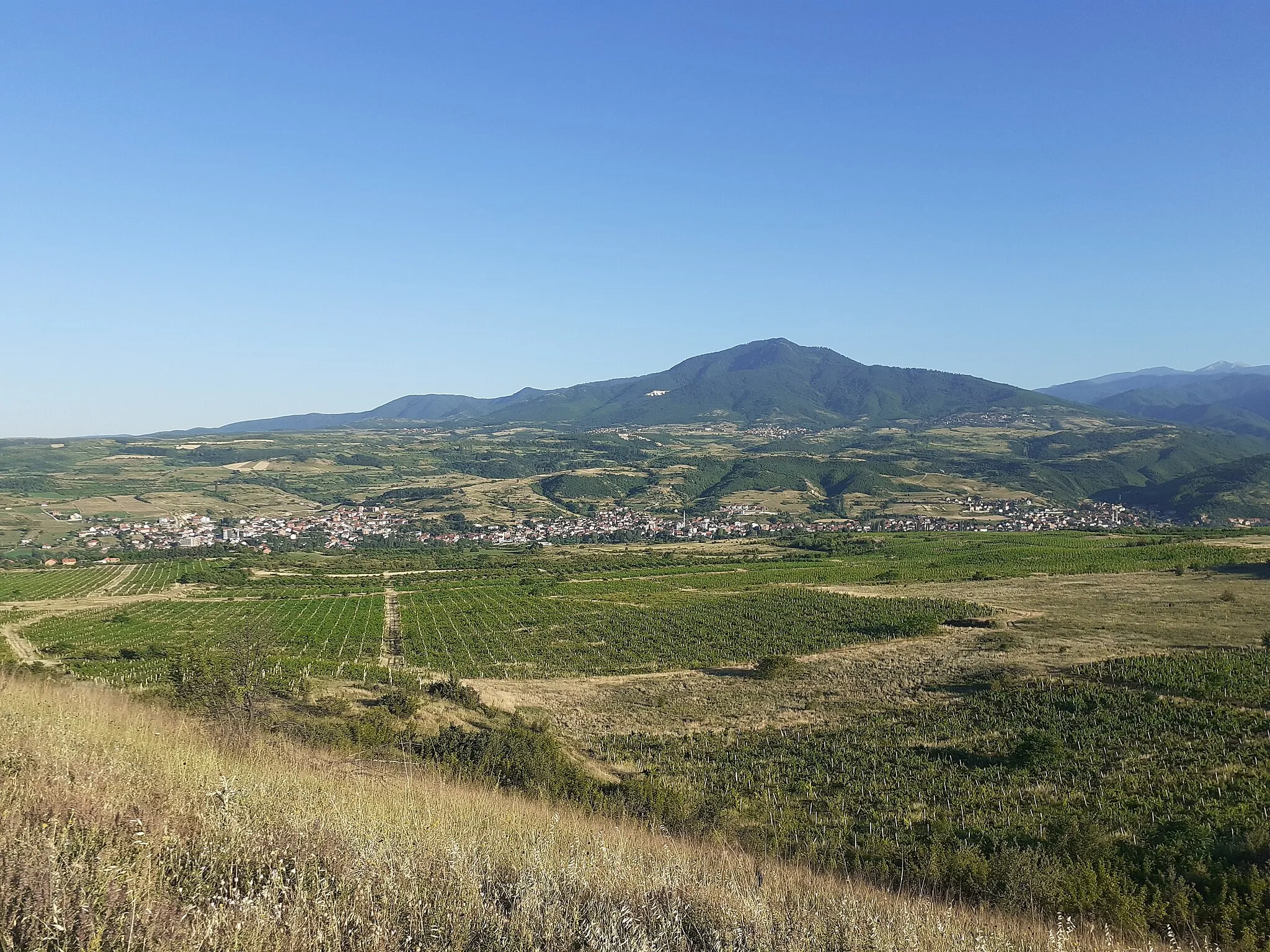 Photo showing: View of village of Batinci, near Skopje, Macedonia