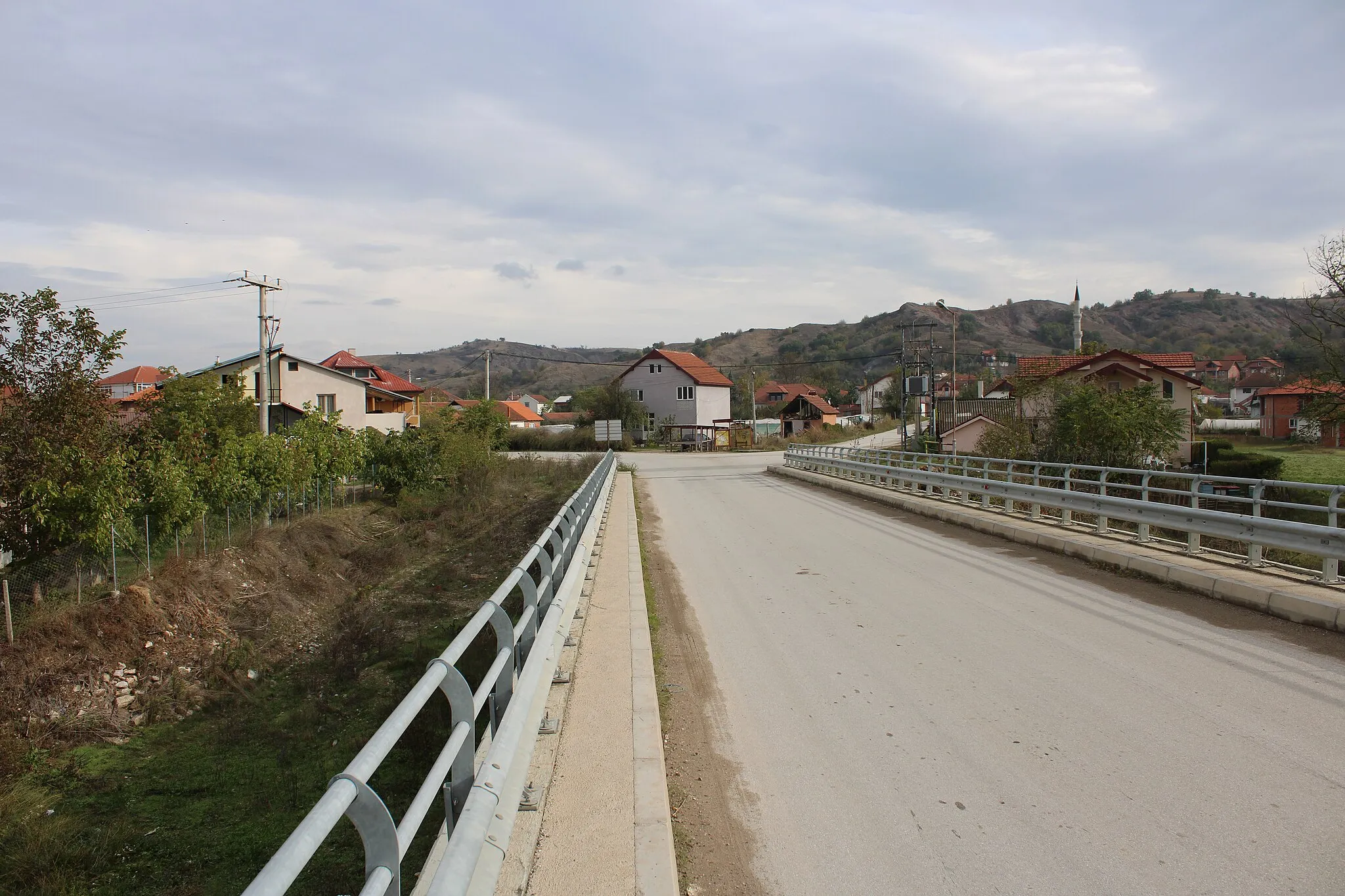 Photo showing: Dolno Konjari viewed from the south-west.