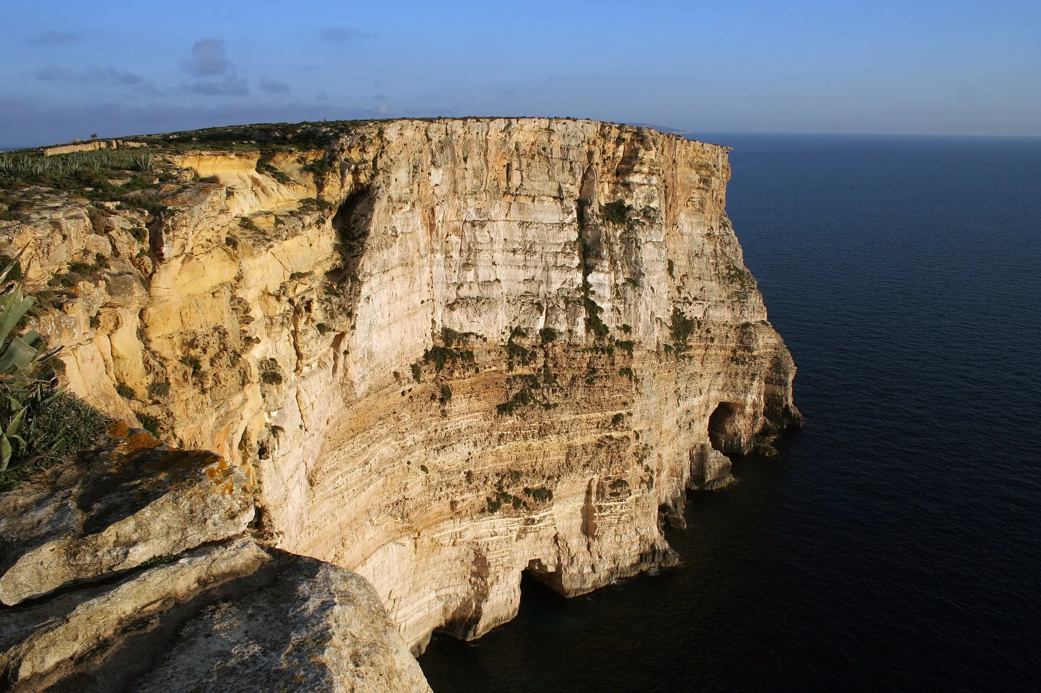 Photo showing: Gozo, Ta'Cenc, cliffs