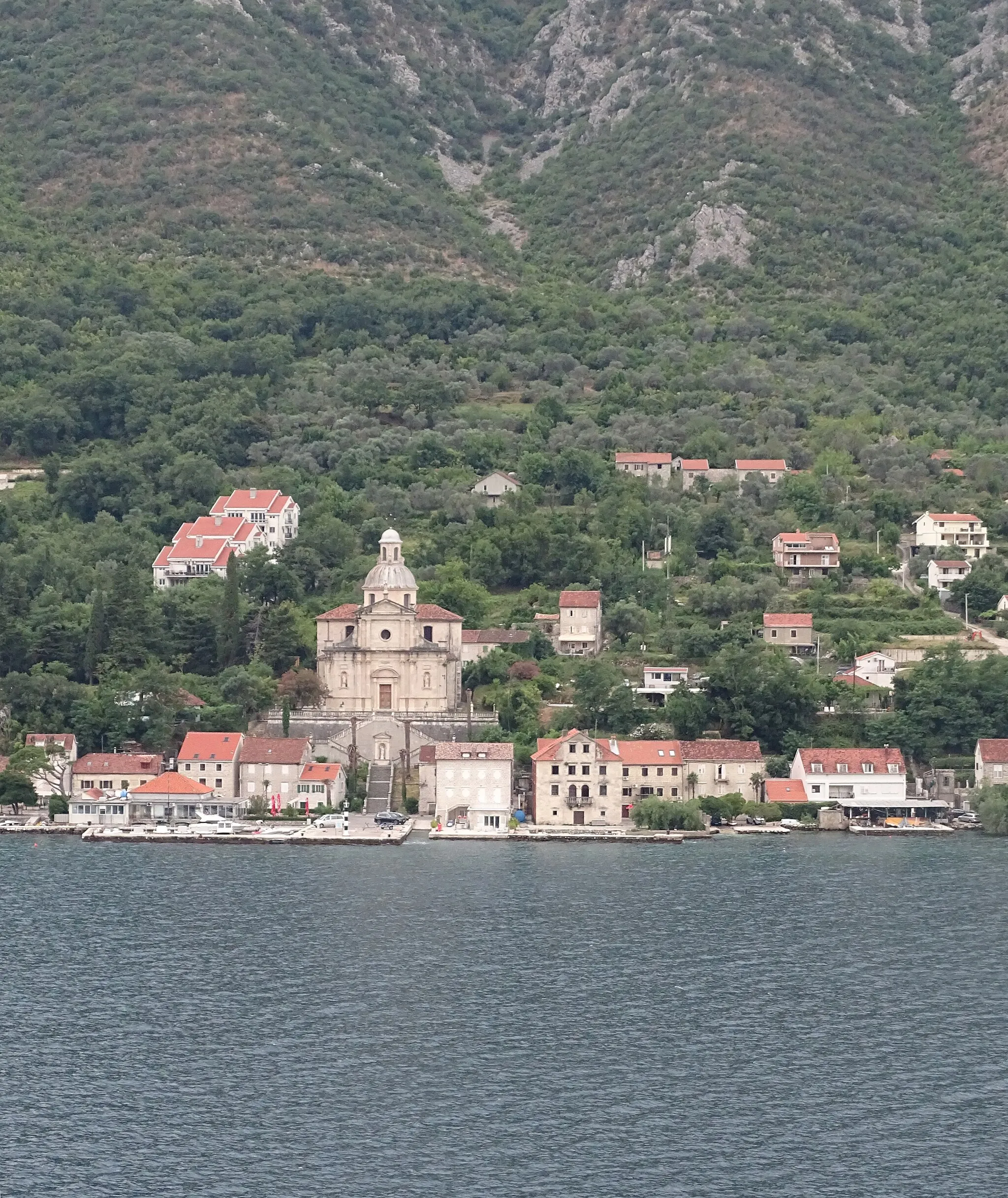 Photo showing: Bay of Kotor, Montenegro.