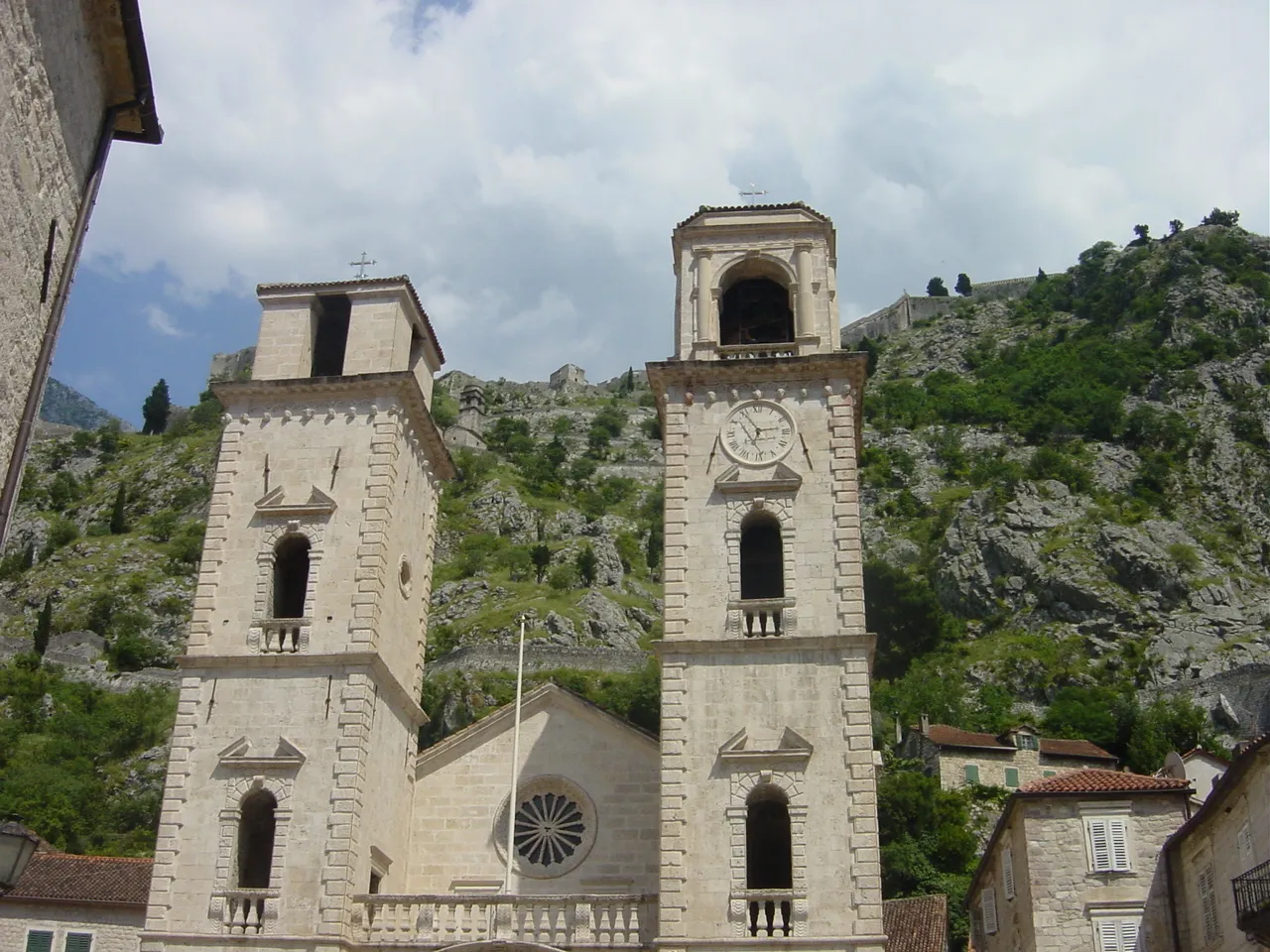 Photo showing: Kotor Cathedral in Montenegro.