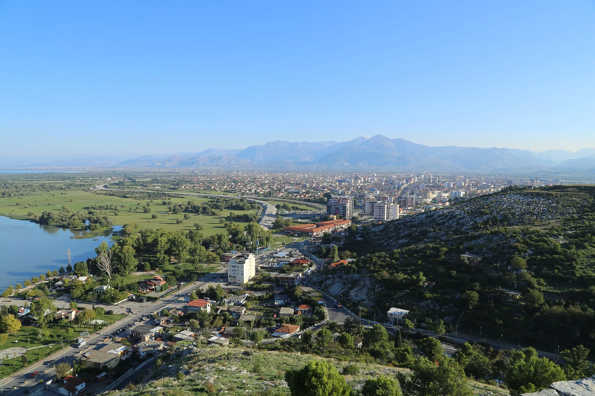 Photo showing: View from Rozafa Castle in Albania
