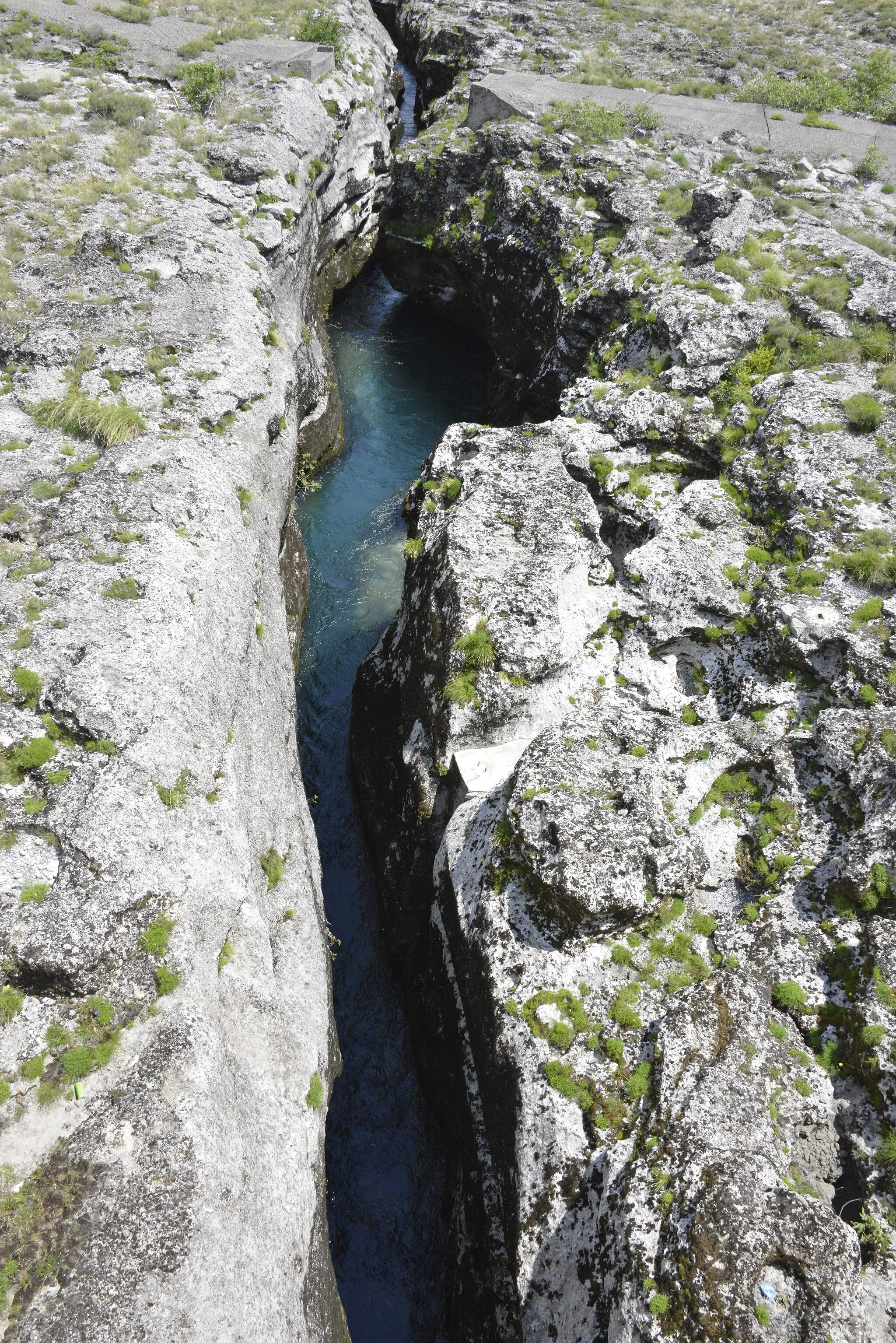 Photo showing: Cijevna (Cem)  river in Montenegro