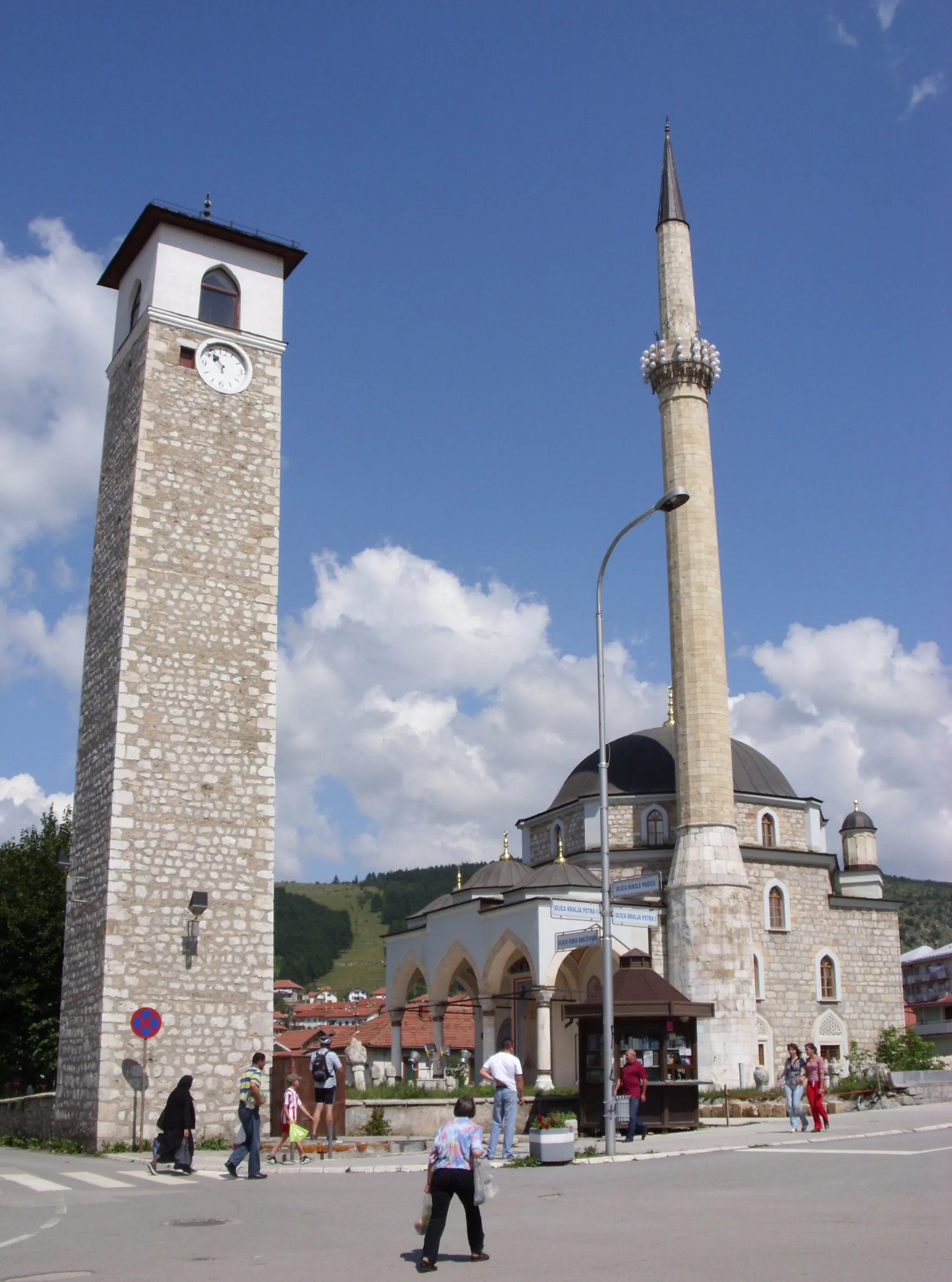Photo showing: Mosque and clock tower in Pljevlja, Montenegro.