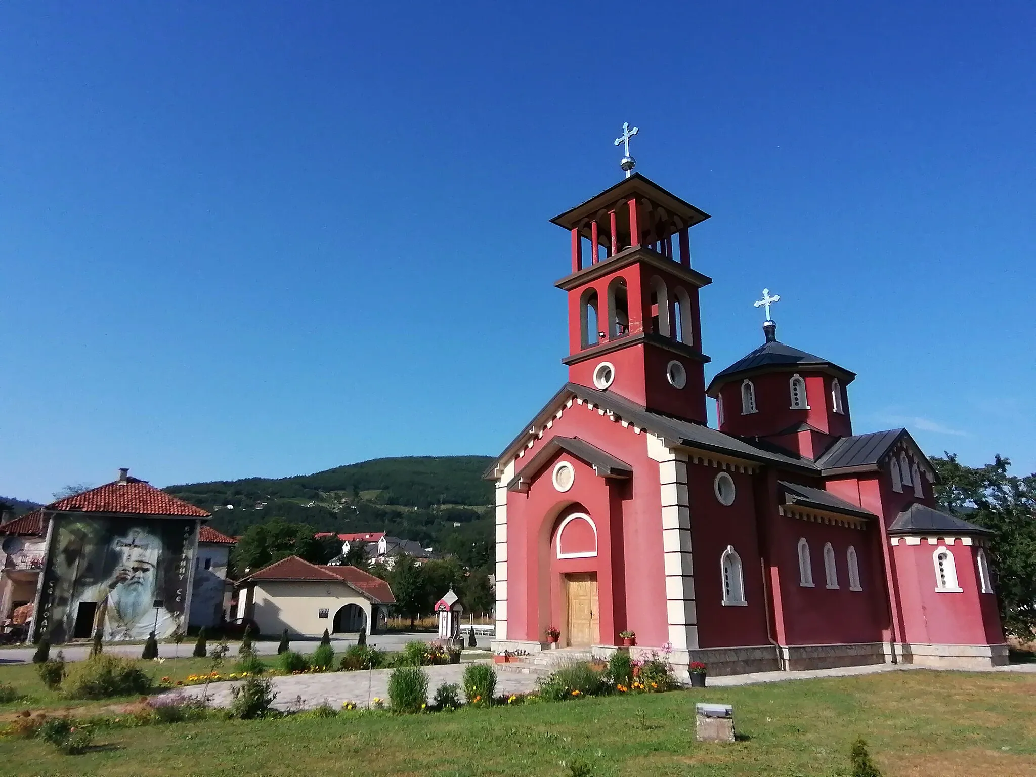 Photo showing: Свјетлопис србске православне цркве Христовог рођења у Мојковцу.