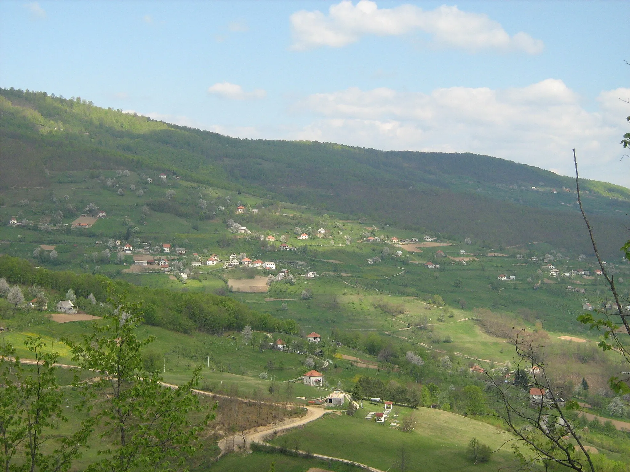Photo showing: Пријелози, поглед са Ђевојачког кола