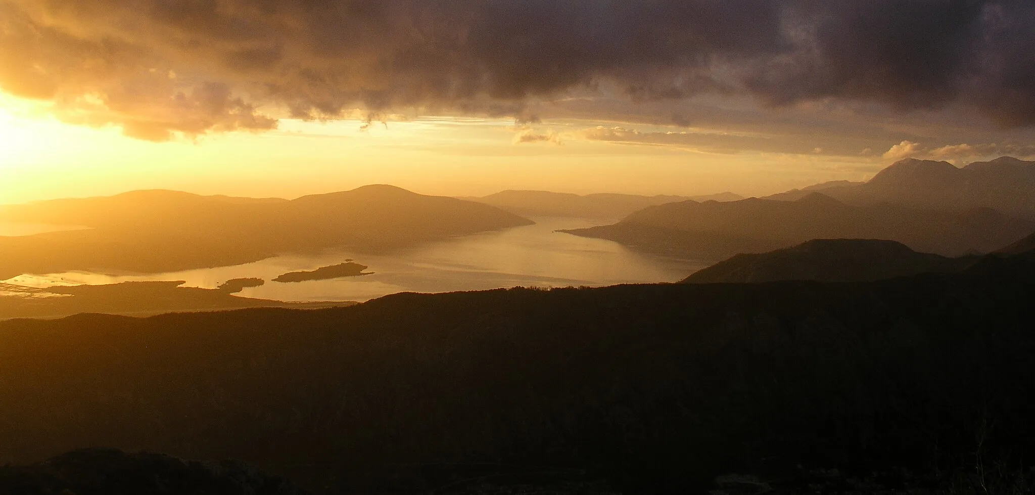 Photo showing: Kotor bay sunset, Montenegro.