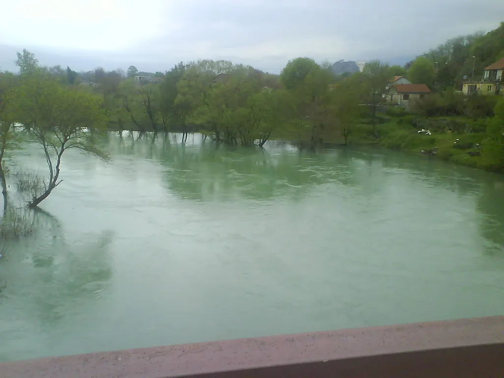 Photo showing: ...the river Zeta-Spuz-Montenegro-2012