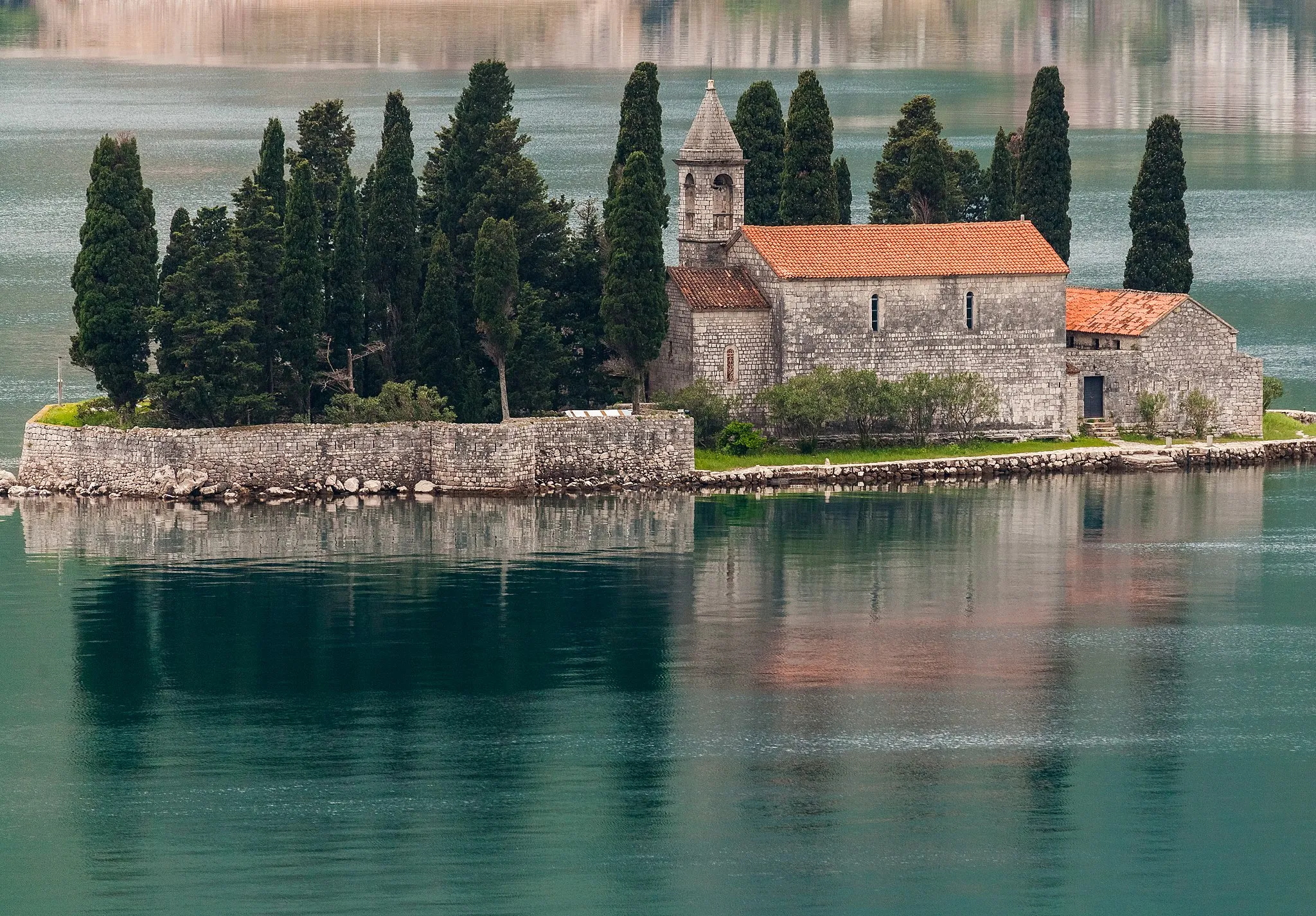 Photo showing: St George Monastery, Perast, Bay of Kotor, Montenegro