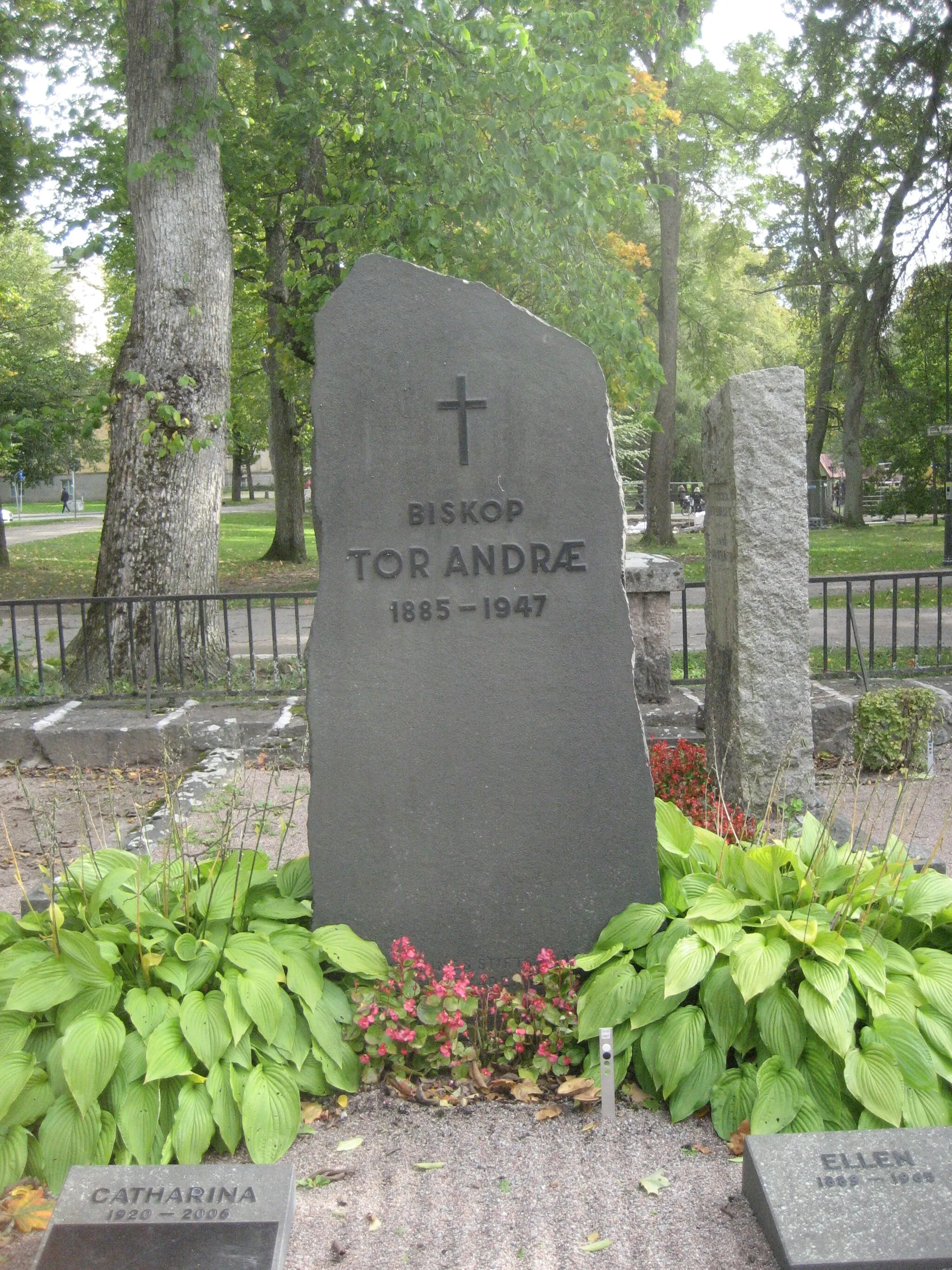 Photo showing: Bishop Tor Andræ, Uppsala Cemetery (Sweden)