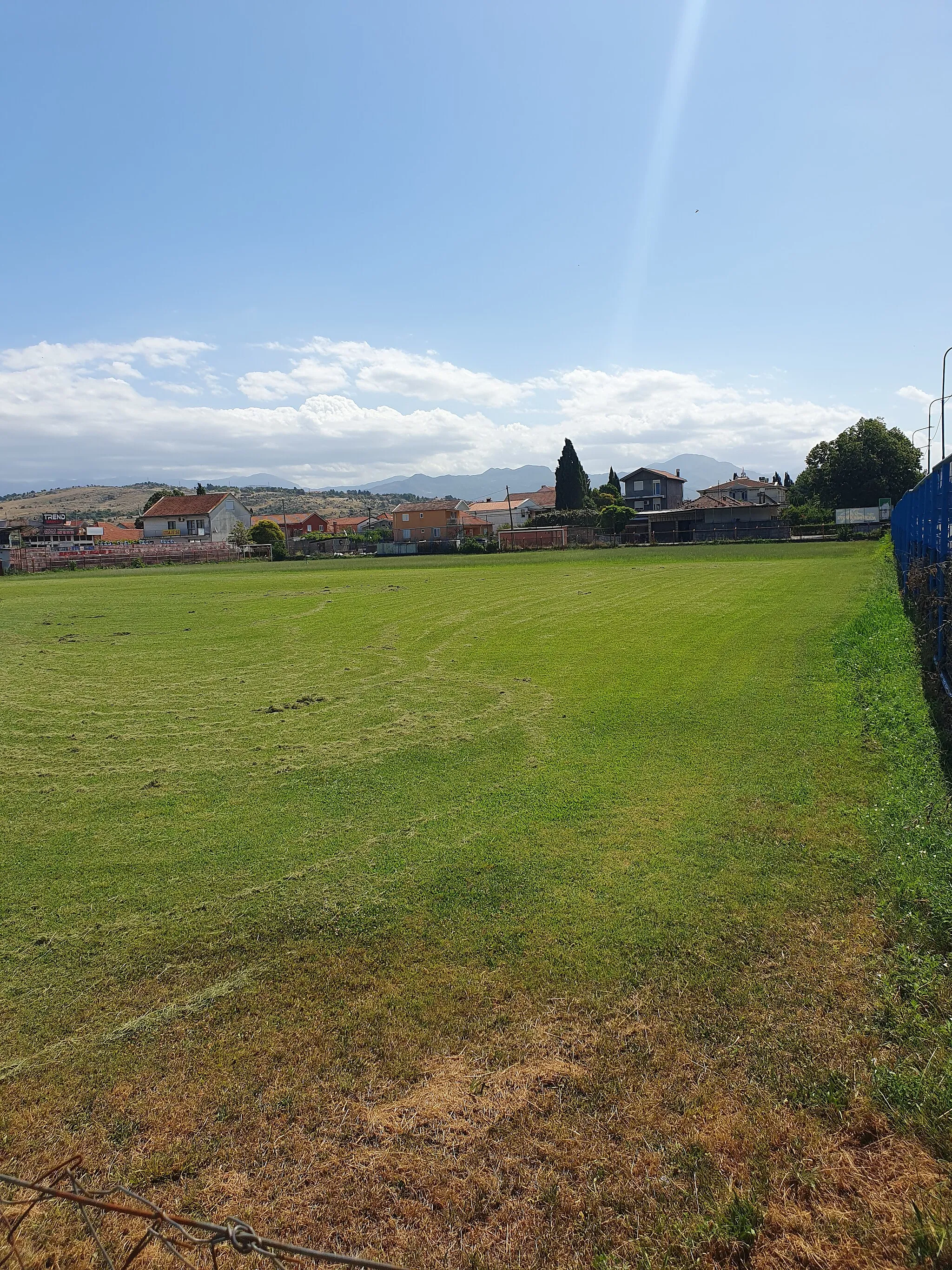 Photo showing: Stadium of FK Crvena stijena, in Podgorica.