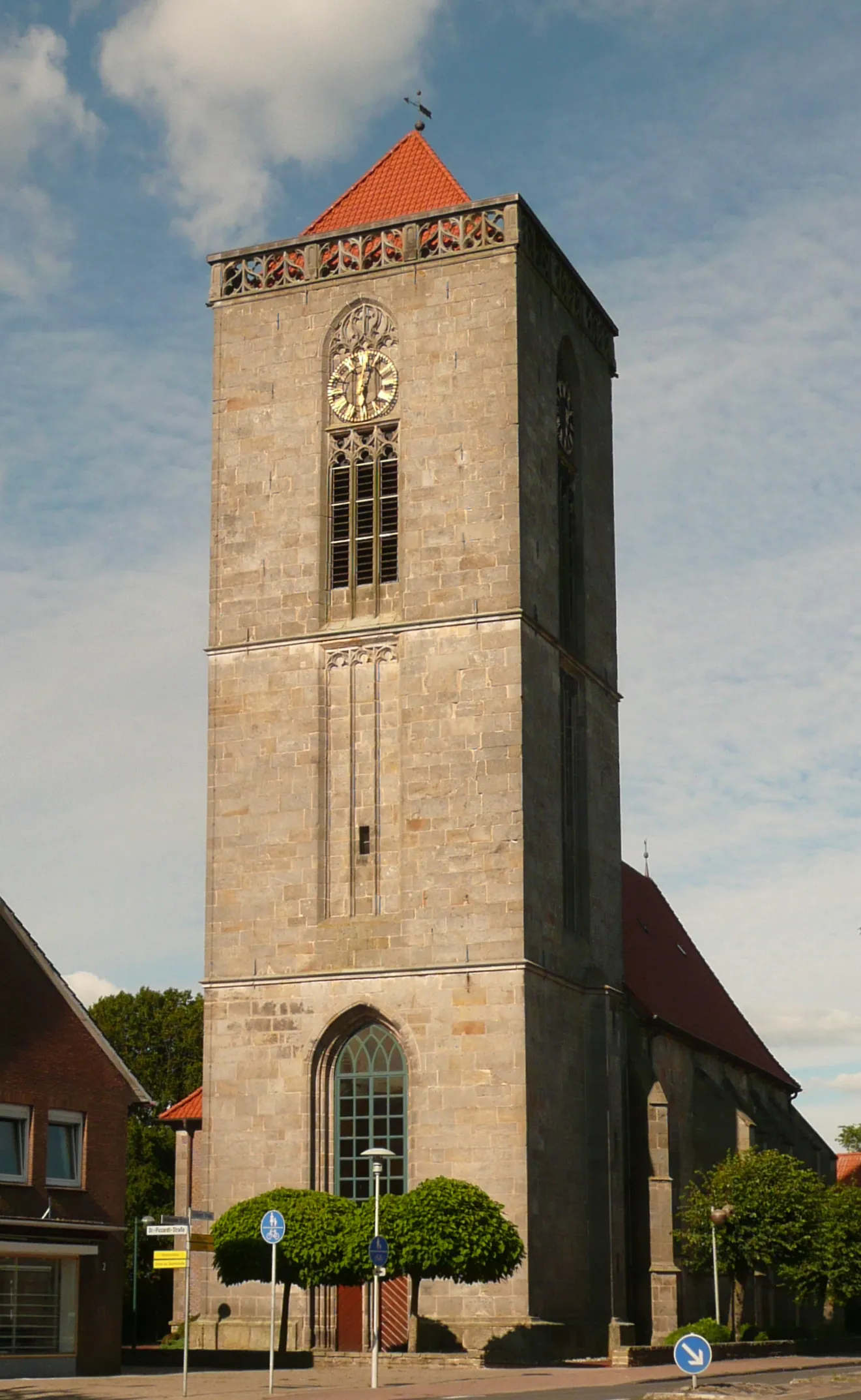 Photo showing: "ev.-ref.Kirche Veldhausen"