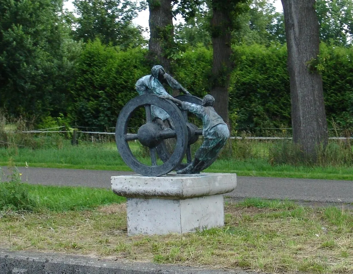 Photo showing: Ontmoeting, kunstwerk van Tine Mersmann in Hijkersmilde, Drenthe.
1999, brons