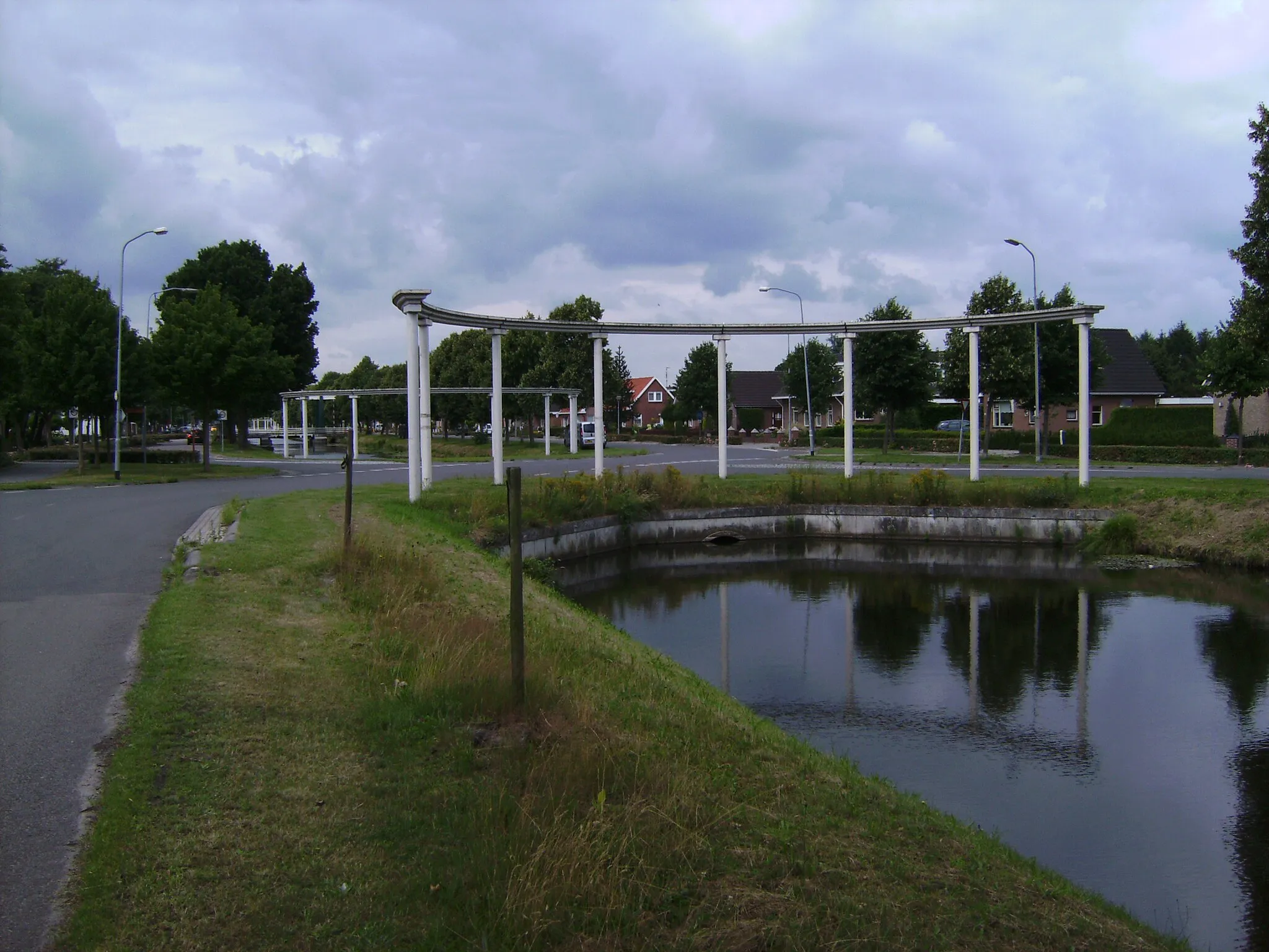 Photo showing: Zwartemeer, modern art in the streets