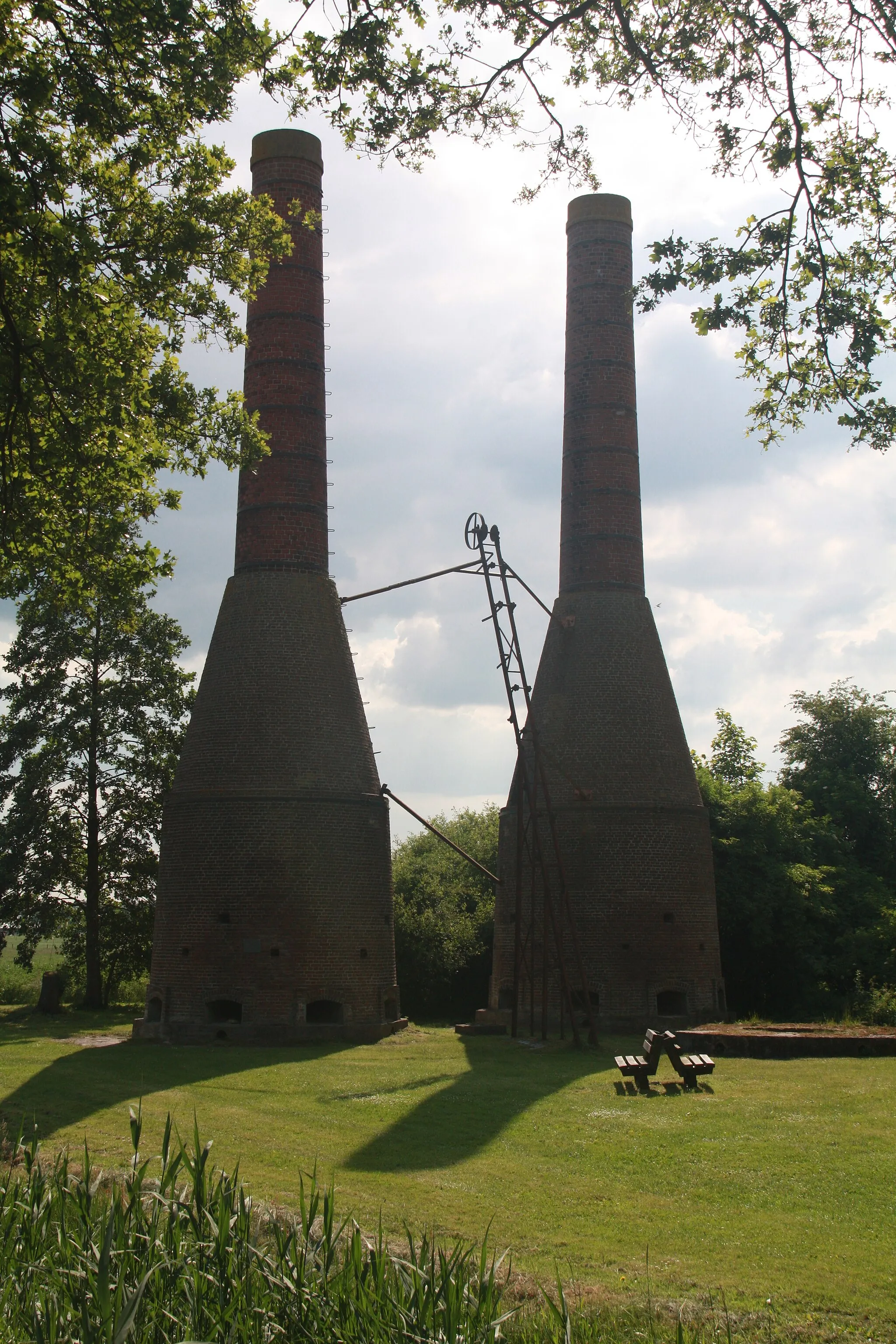 Photo showing: Kalkovens in Dieverbrug