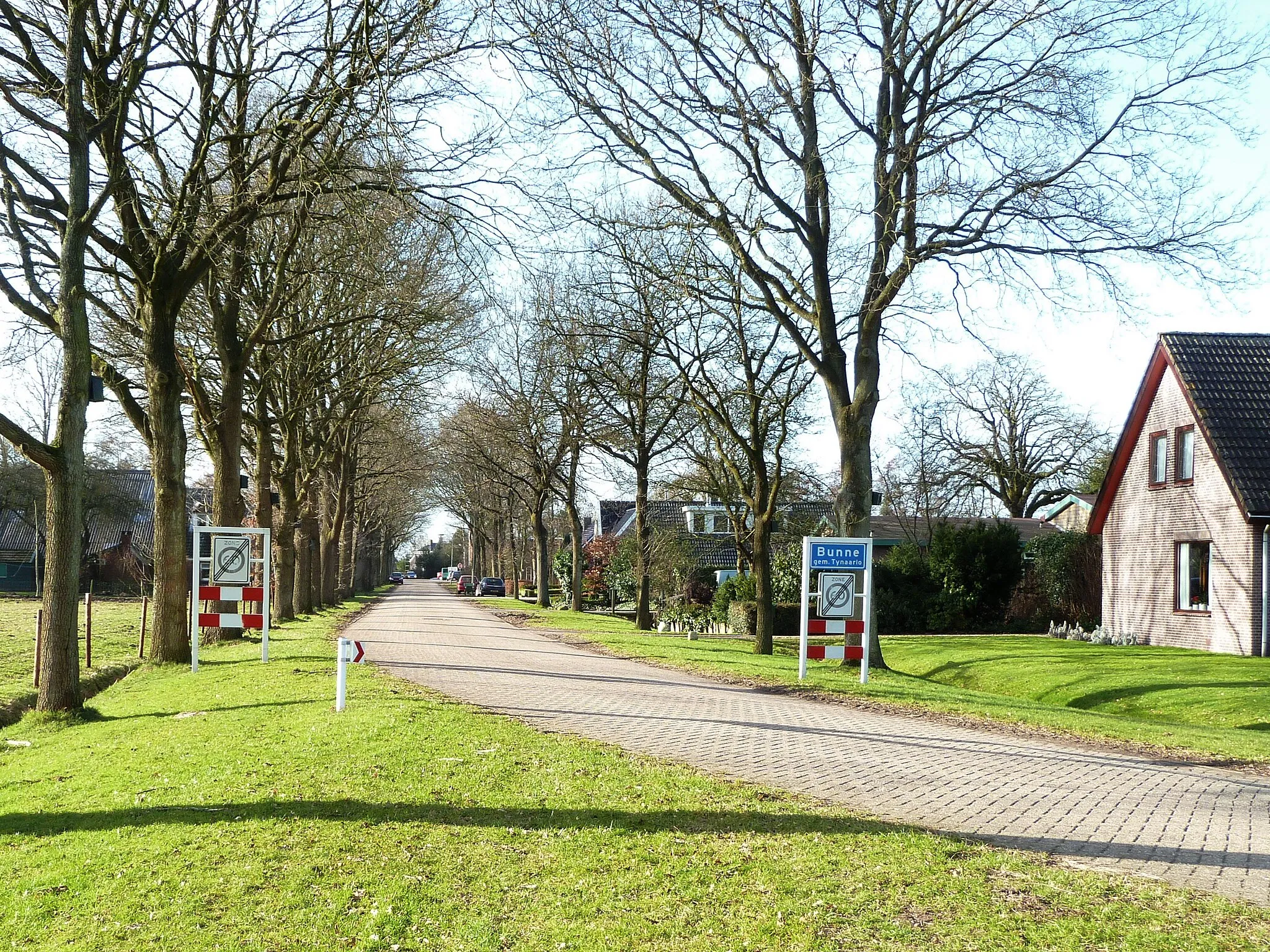 Photo showing: Ingang naar Bunne vanaf de Eelderweg (oosten).