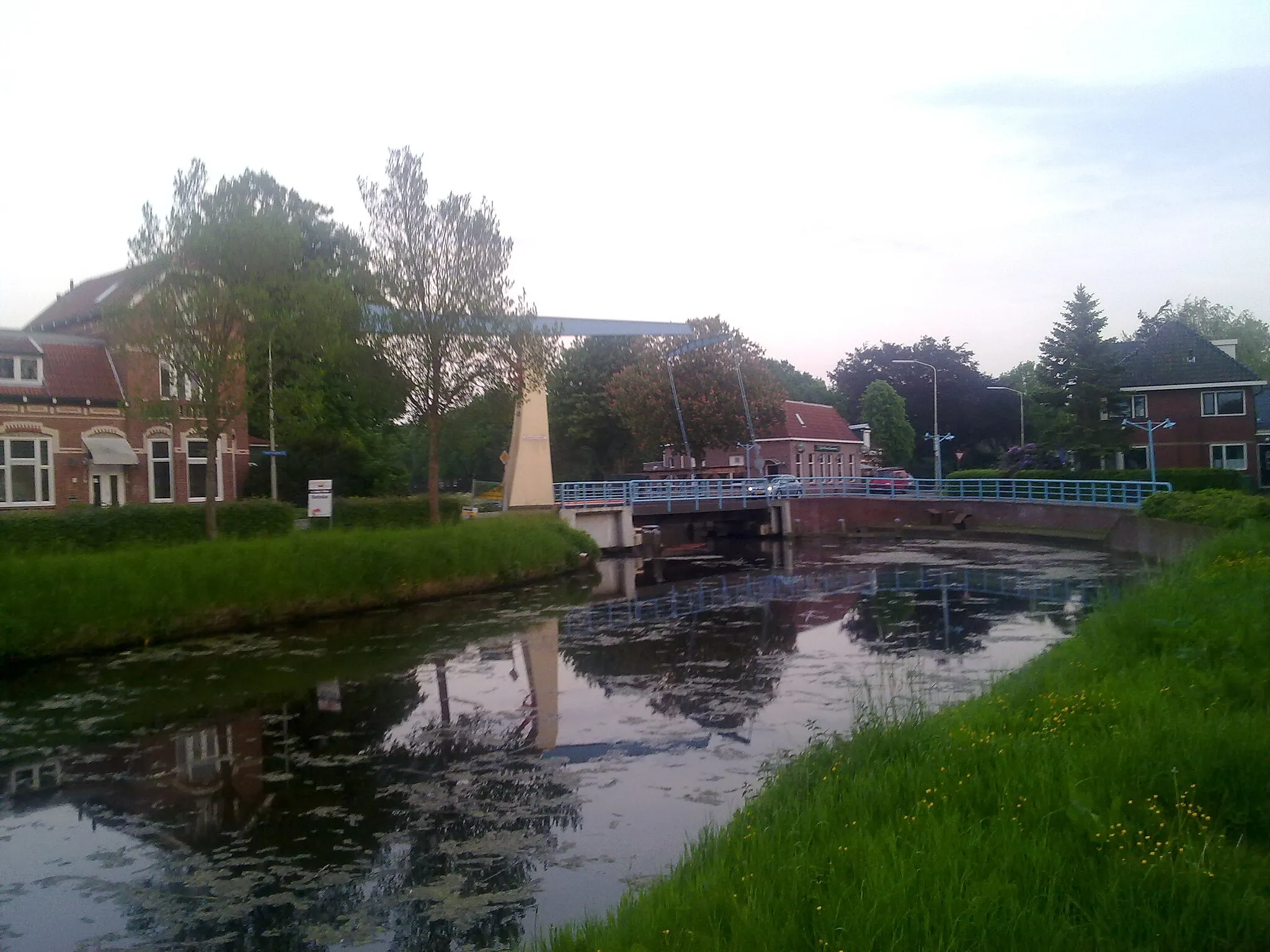 Photo showing: A bridge near the entrance to Muntendam from Zuidbroek.