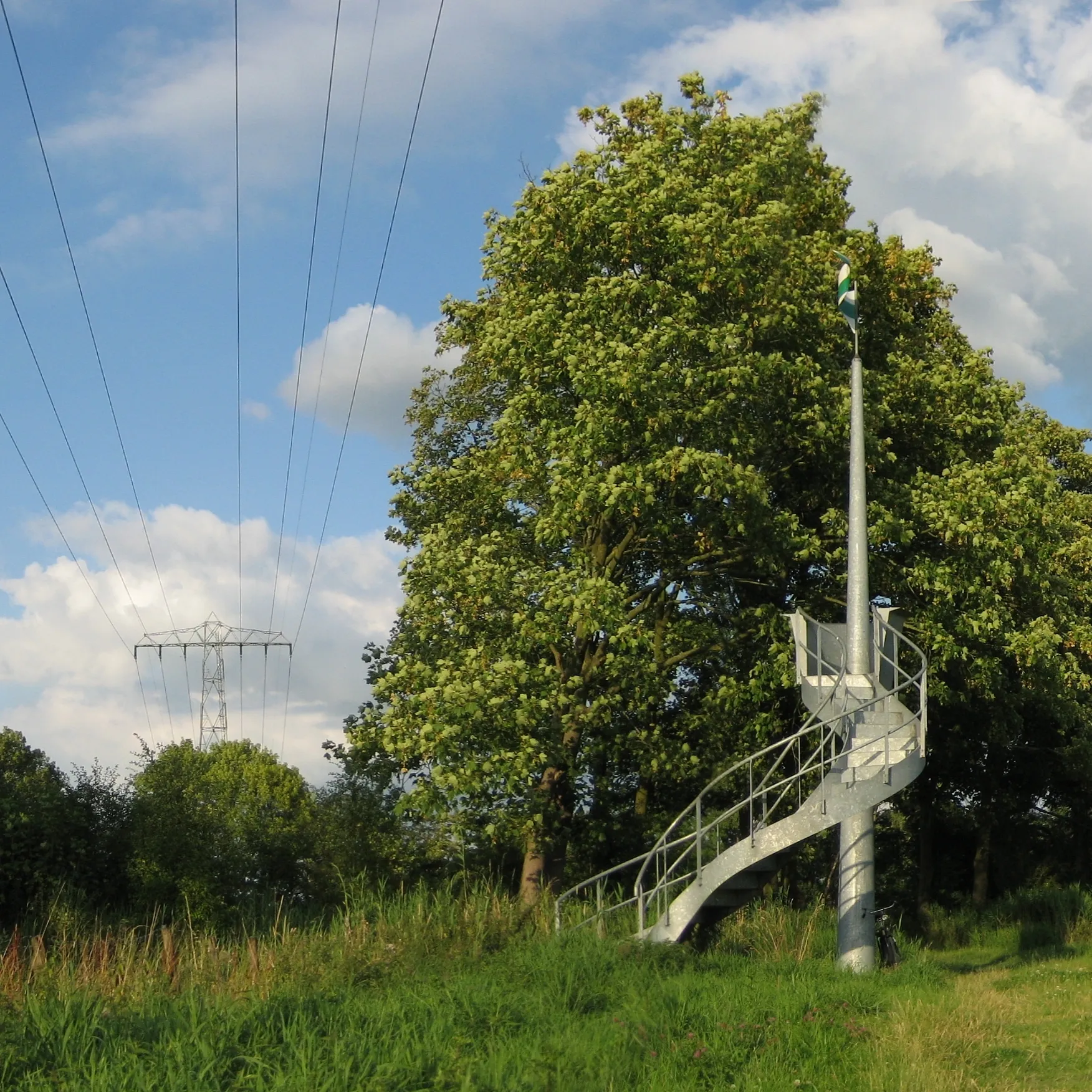 Photo showing: Observation tower near the former Castle of Selwerd in the Dutch city of Groningen.