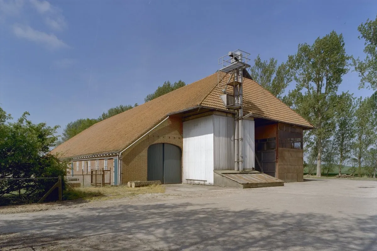 Photo showing: Modelboerderij Johannes Kerkhovenpolder N.V.: Overzicht schuur (opmerking: Gefotografeerd voor Monumenten van Herrezen Nederland)