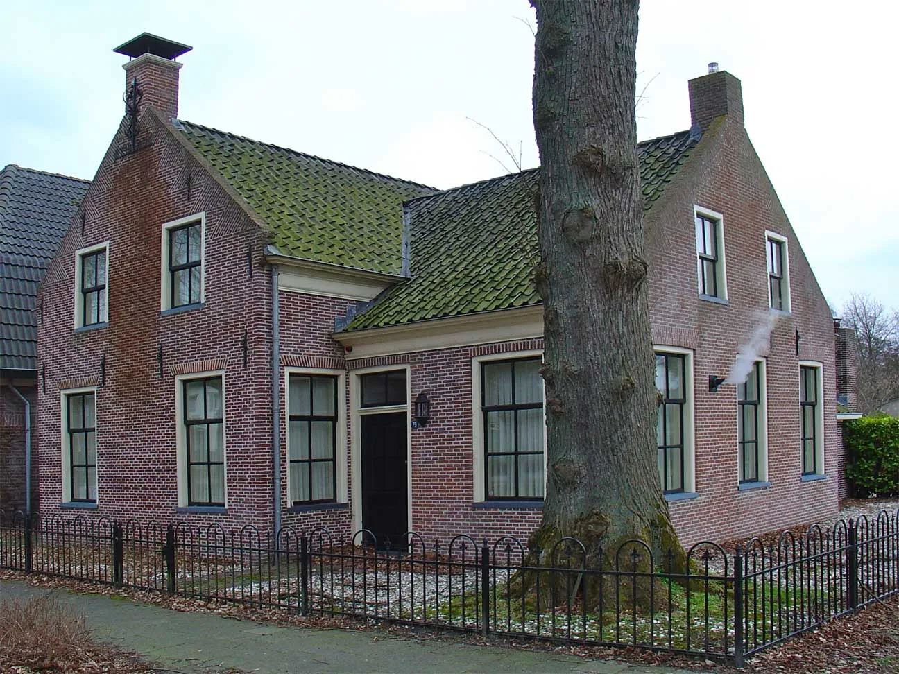 Photo showing: Schipperswoning aan de Hoofdstraat te Gasselternijveen