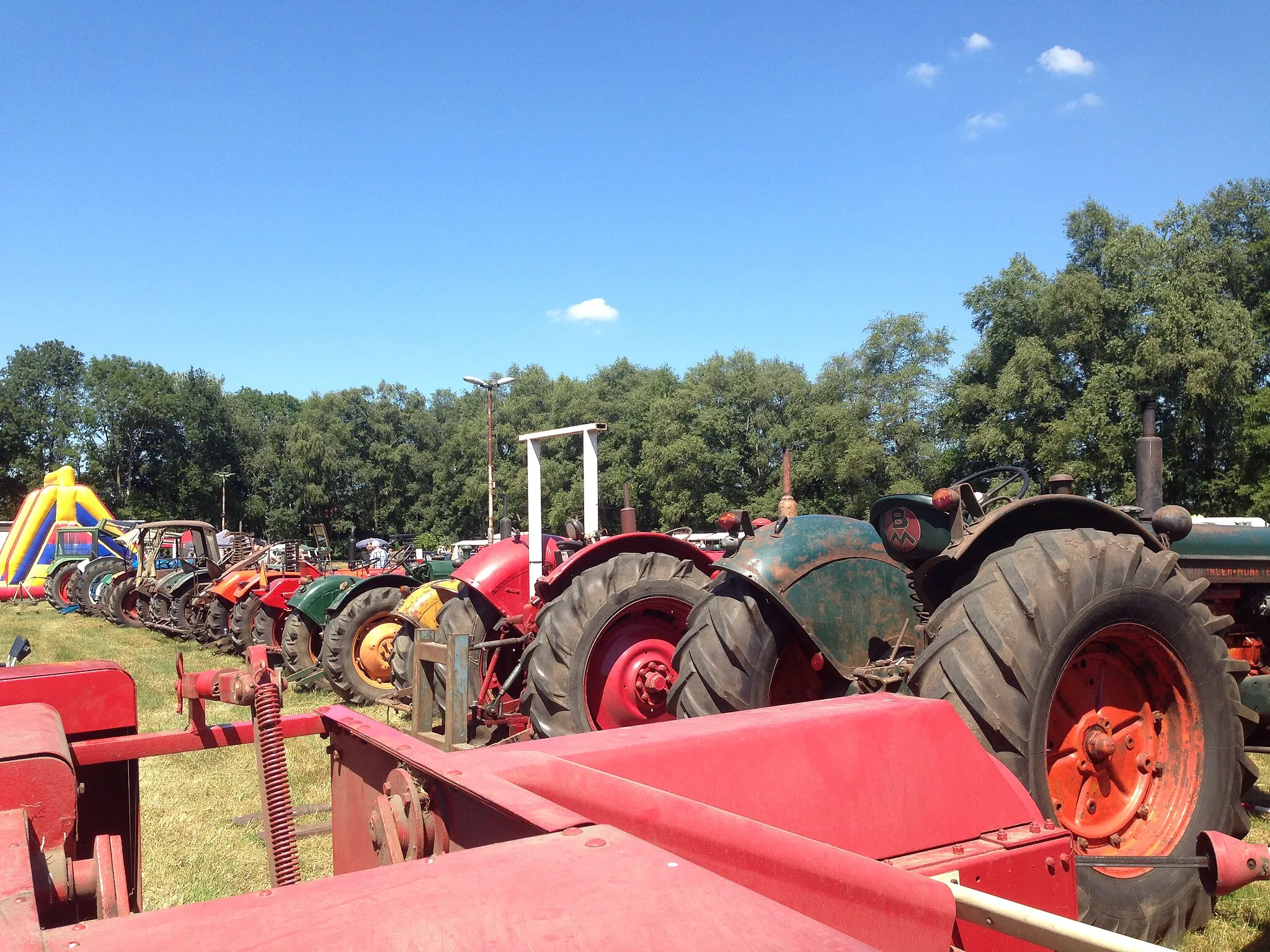 Photo showing: Oldtimer dag (Old timer day), Oldtimer Club Barger-Oosterveld (OCBO), Emmen, Netherlands