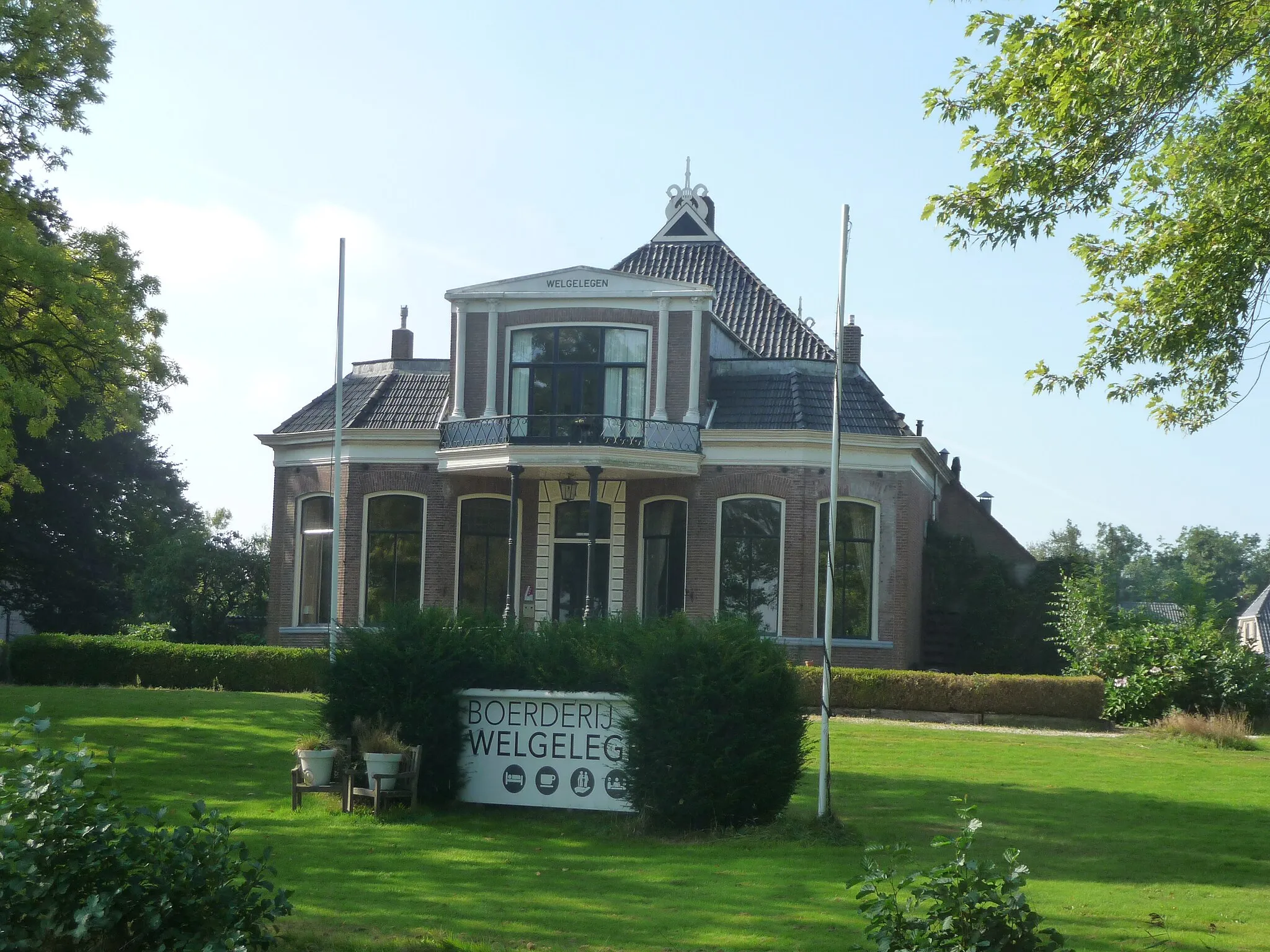 Photo showing: This is an image of a municipal monument in De Fryske Marren with number