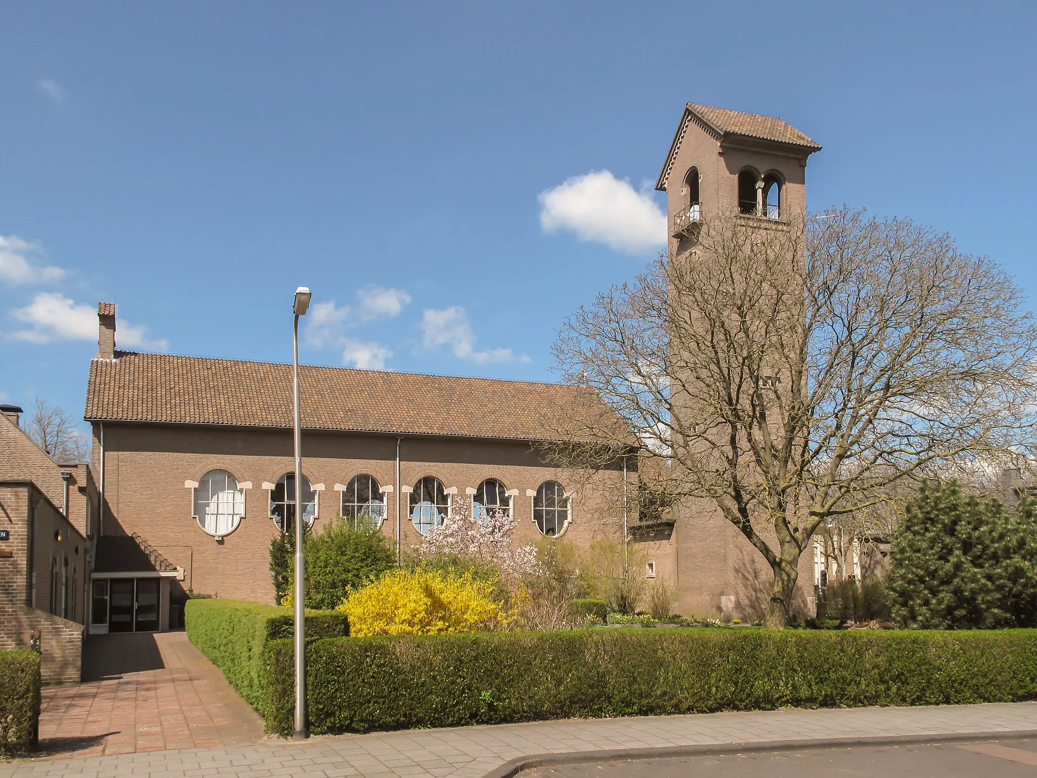 Photo showing: Emmeloord, reformed church:  De Hoeksteen