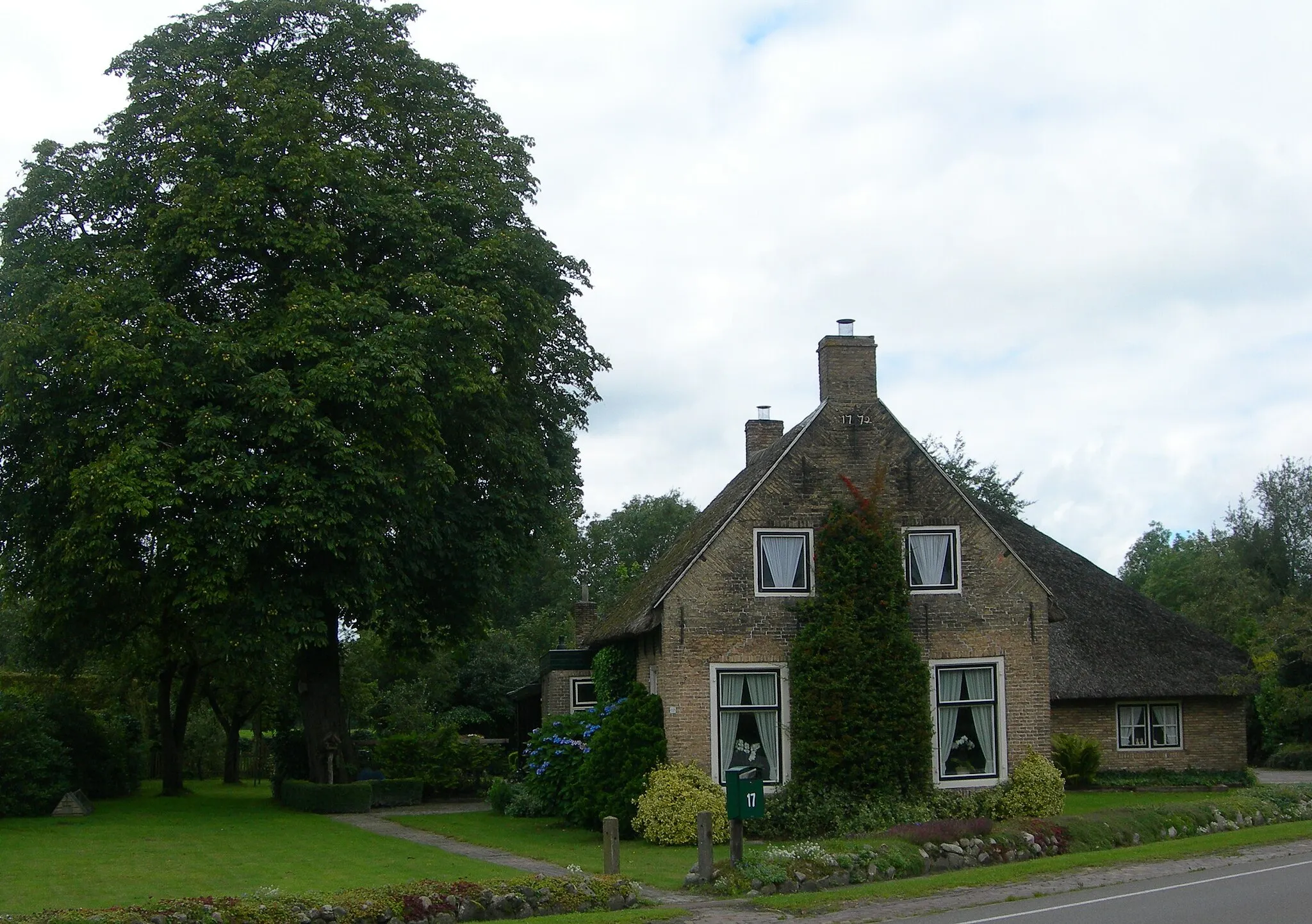 Photo showing: Boerderij aan de doorgaande weg no 17 uit 1772